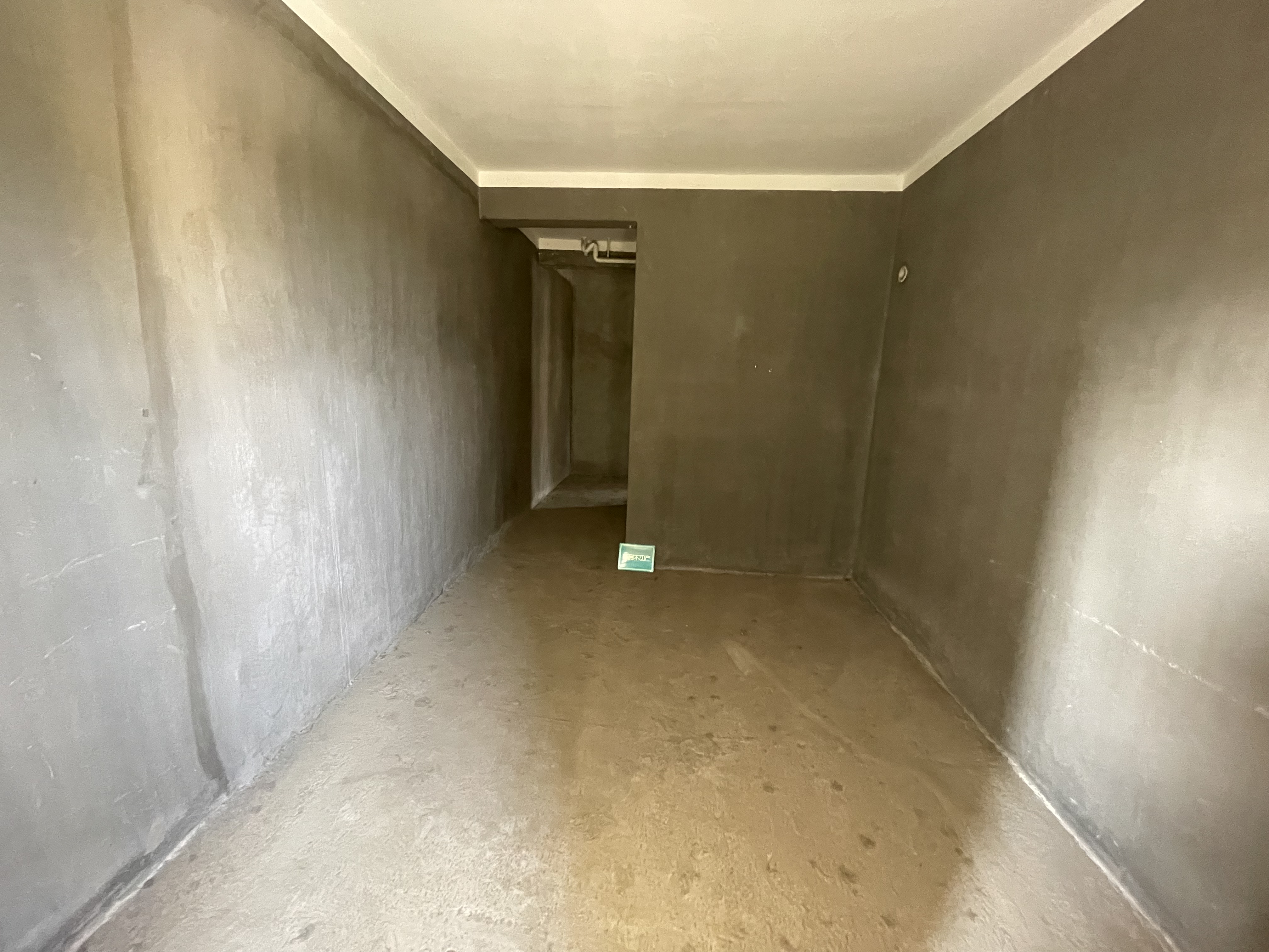 绿地香格里拉电梯小高层毛坯四房看房方便有钥匙证件老证税费低