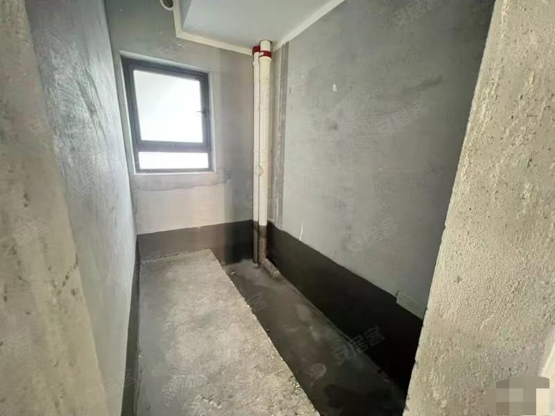 捡漏，城南，吾悦广场，边户，4楼，3房2卫现房，单价5700