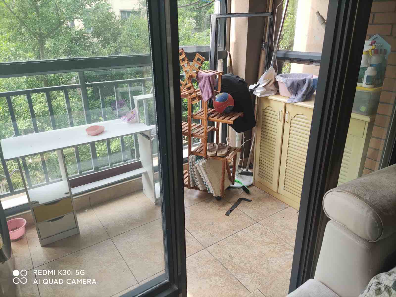 绿地华庭满二步梯好楼层精装两房拎包入住