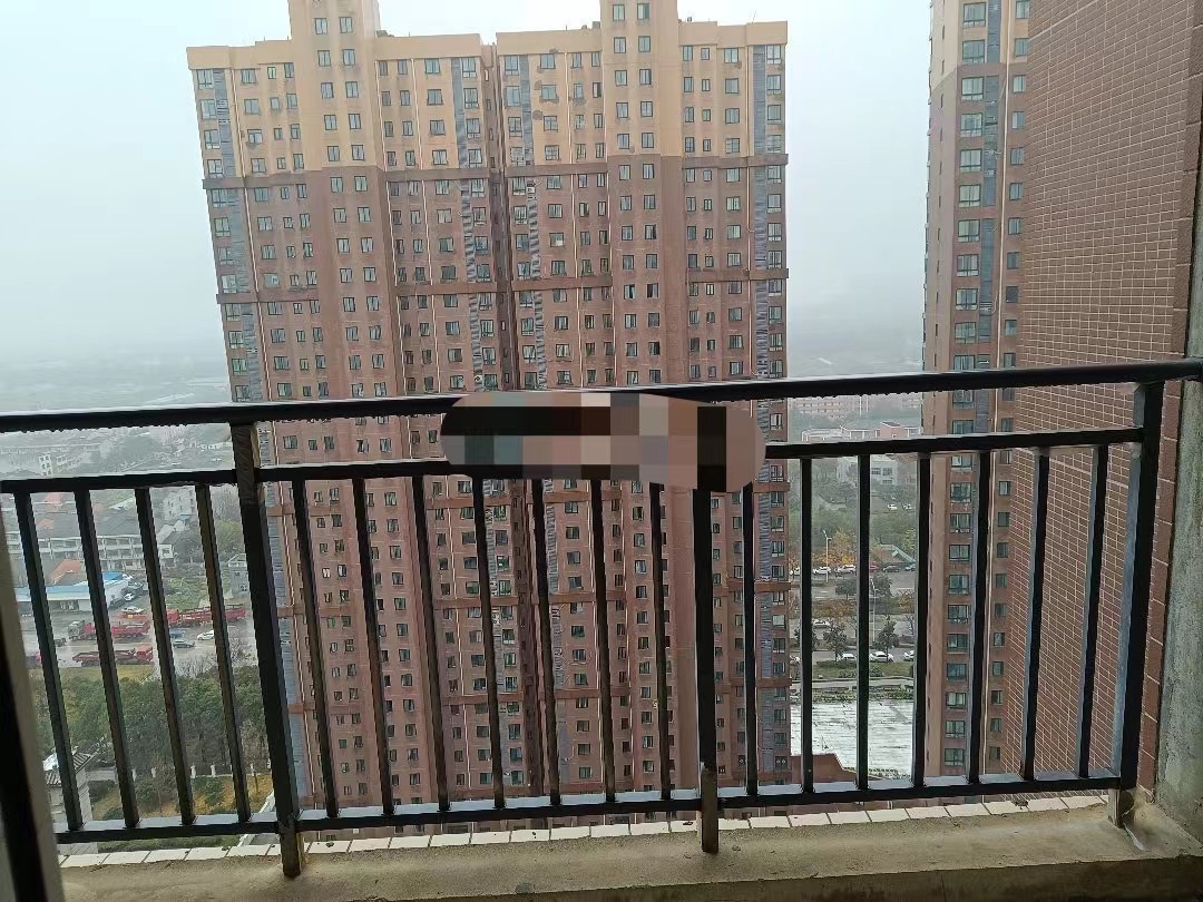 122，业主急售。仙桃一中对面，漫城林语，好楼层，好户型，单价4250一平