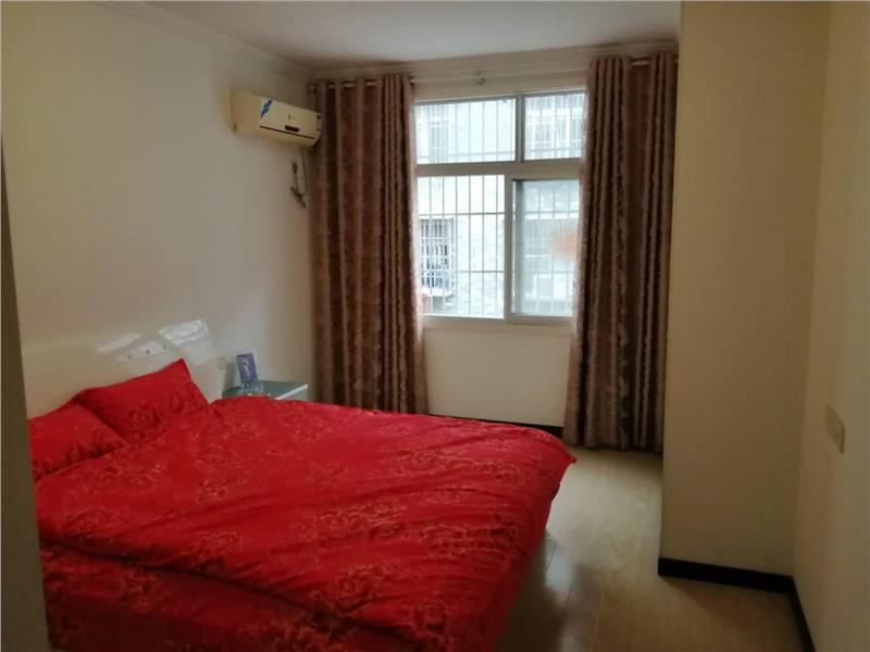 德政园对面宏大小区精装大三房家电家具齐全急租 看房