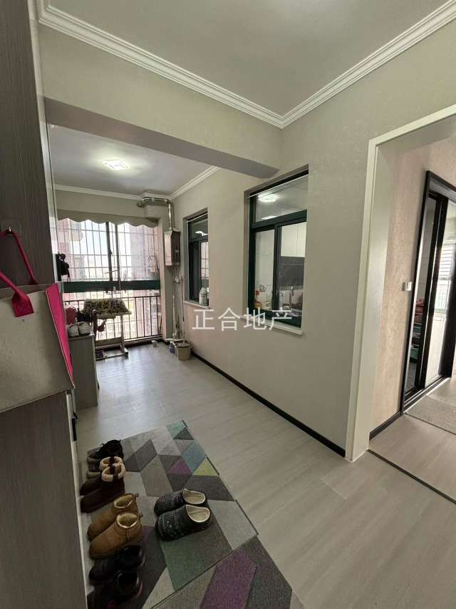 降价了降价了，城区好地段，时代广场，精装电梯3房，好楼层，9成新，拎包即住，