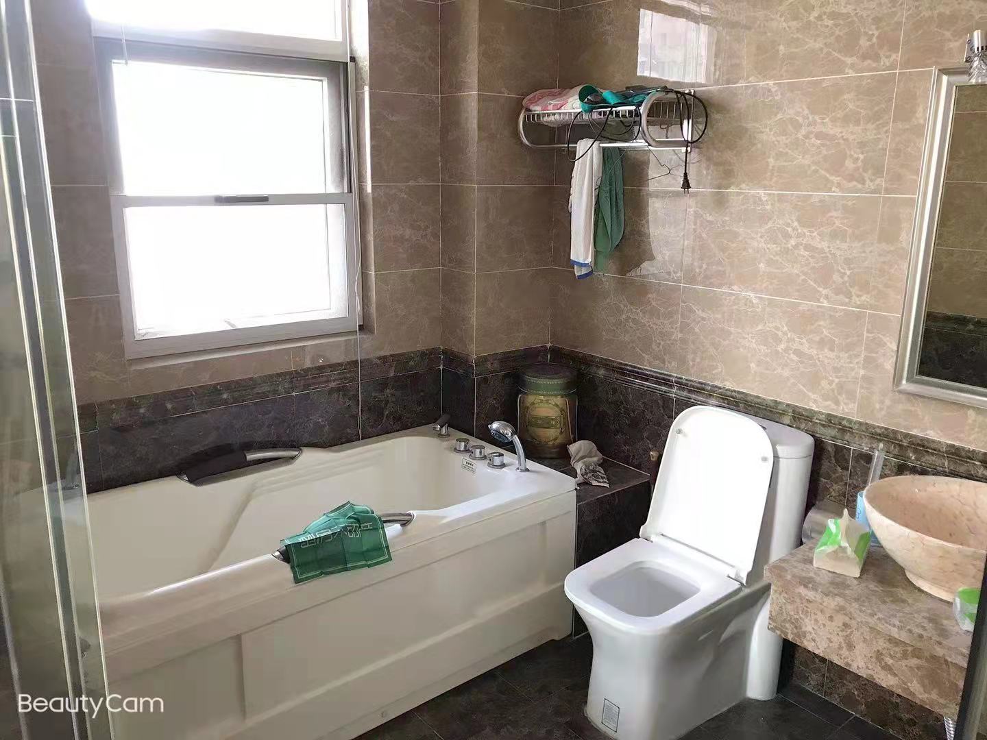 锦绣江山精装三房开放式厨房家里是现代风格房子保养的非常好