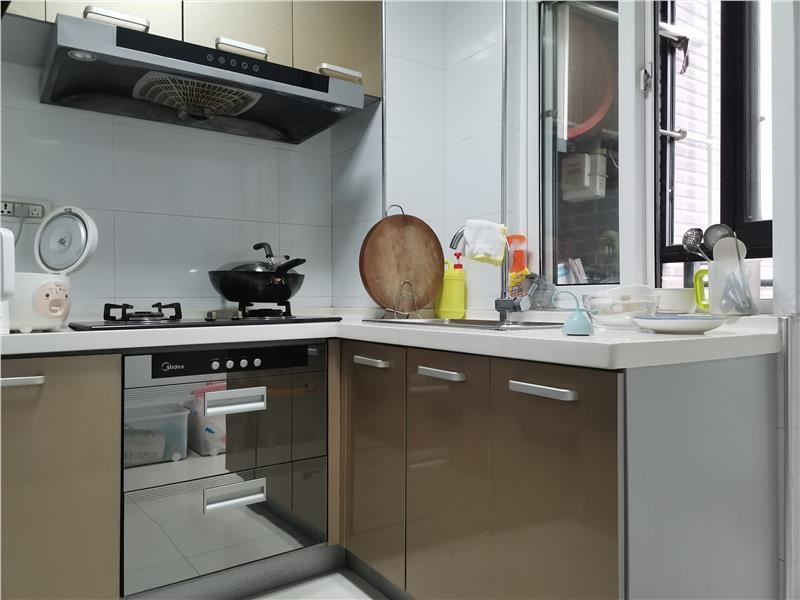 城西中央华府精装修基本没有住过仙桃 满二