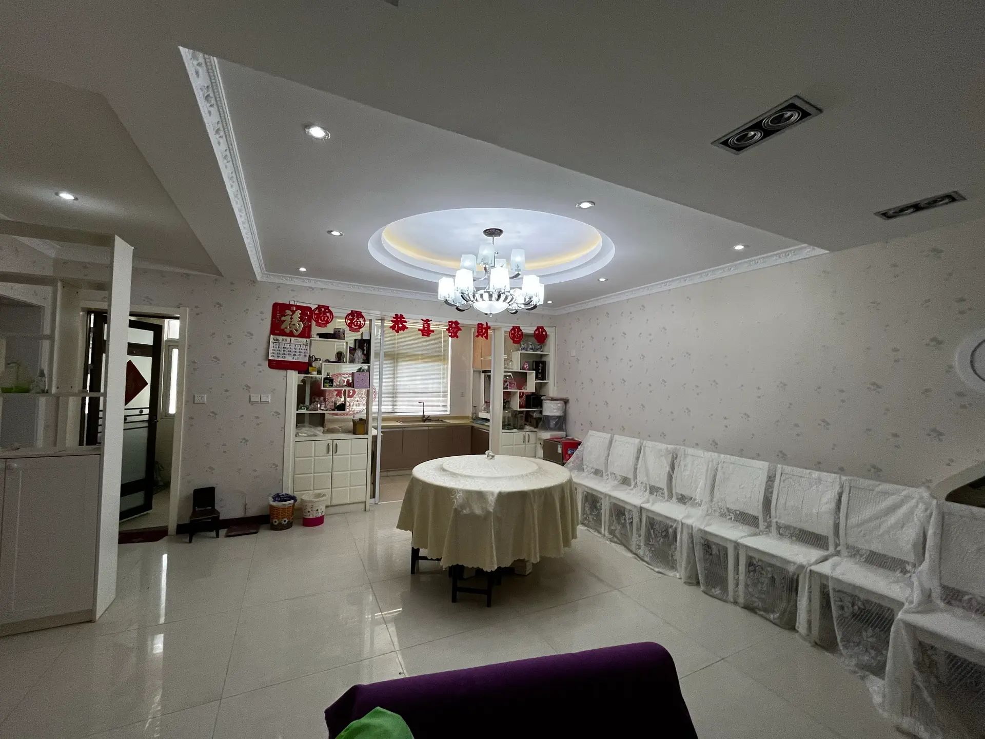 黄荆雅园3楼的电梯房2室2厅1卫精装修优价出售！