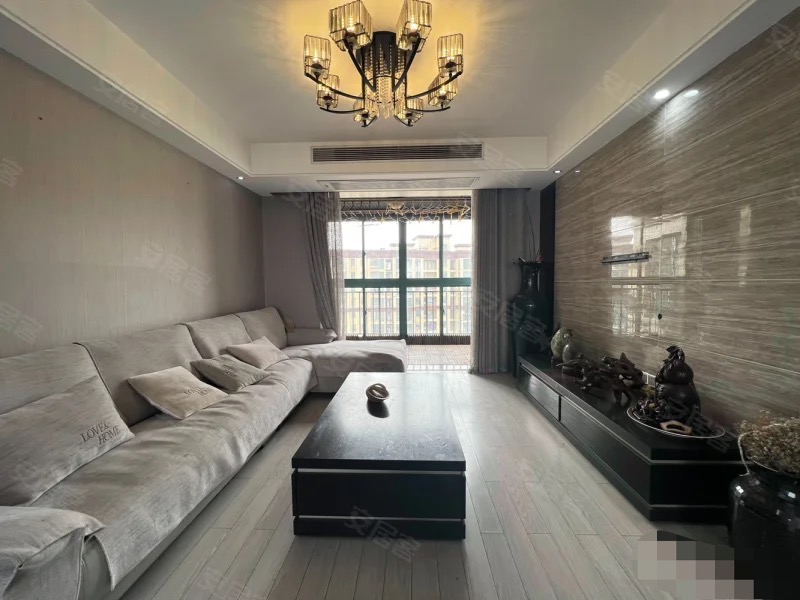 城南，新城壹号，纯边户，电梯好楼层23楼 ，双阳台，老证