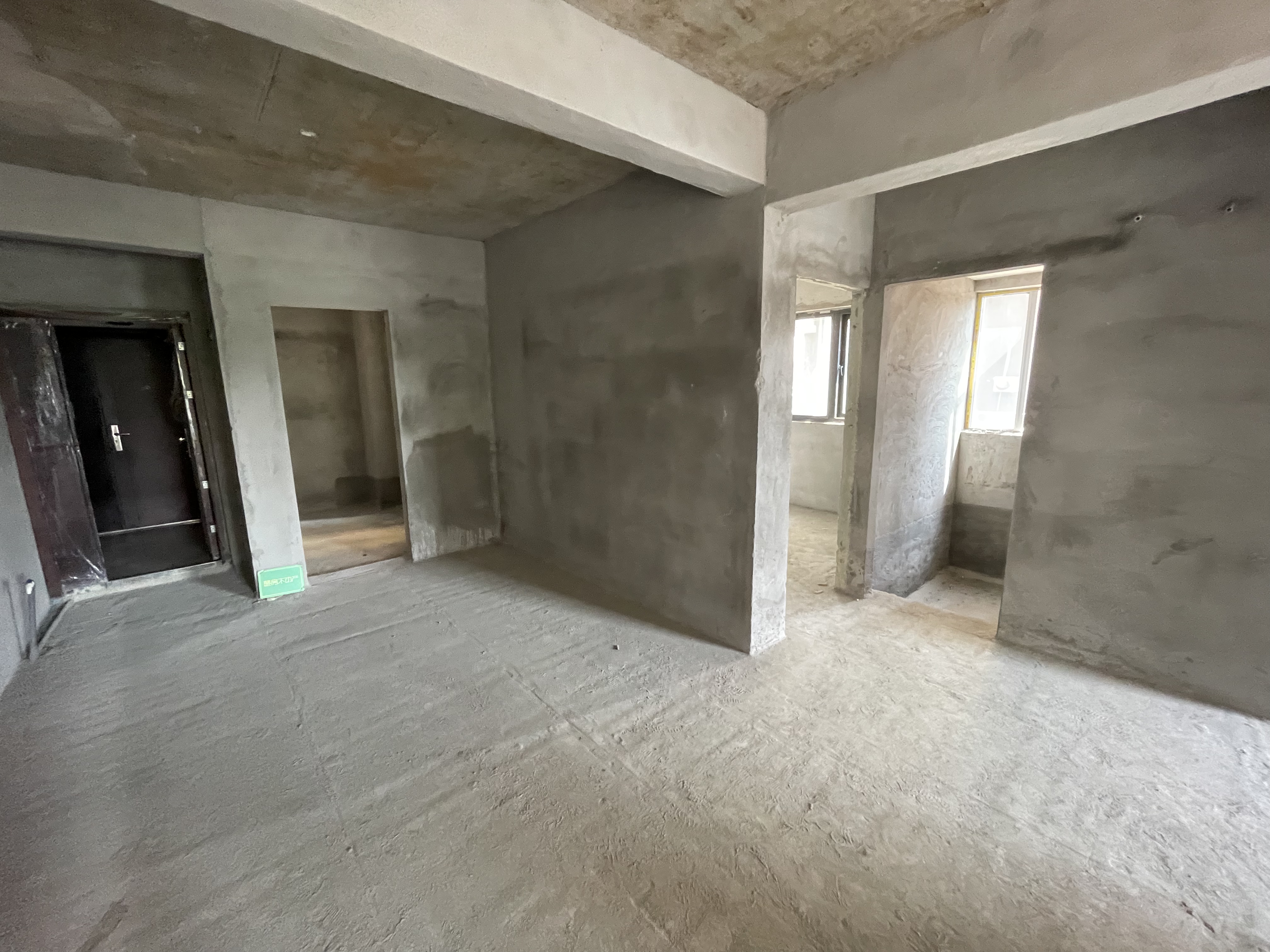 蓝天新城满二稀缺小户型两房带地下车位打包带大露台采光非常好方便看房诚心出售