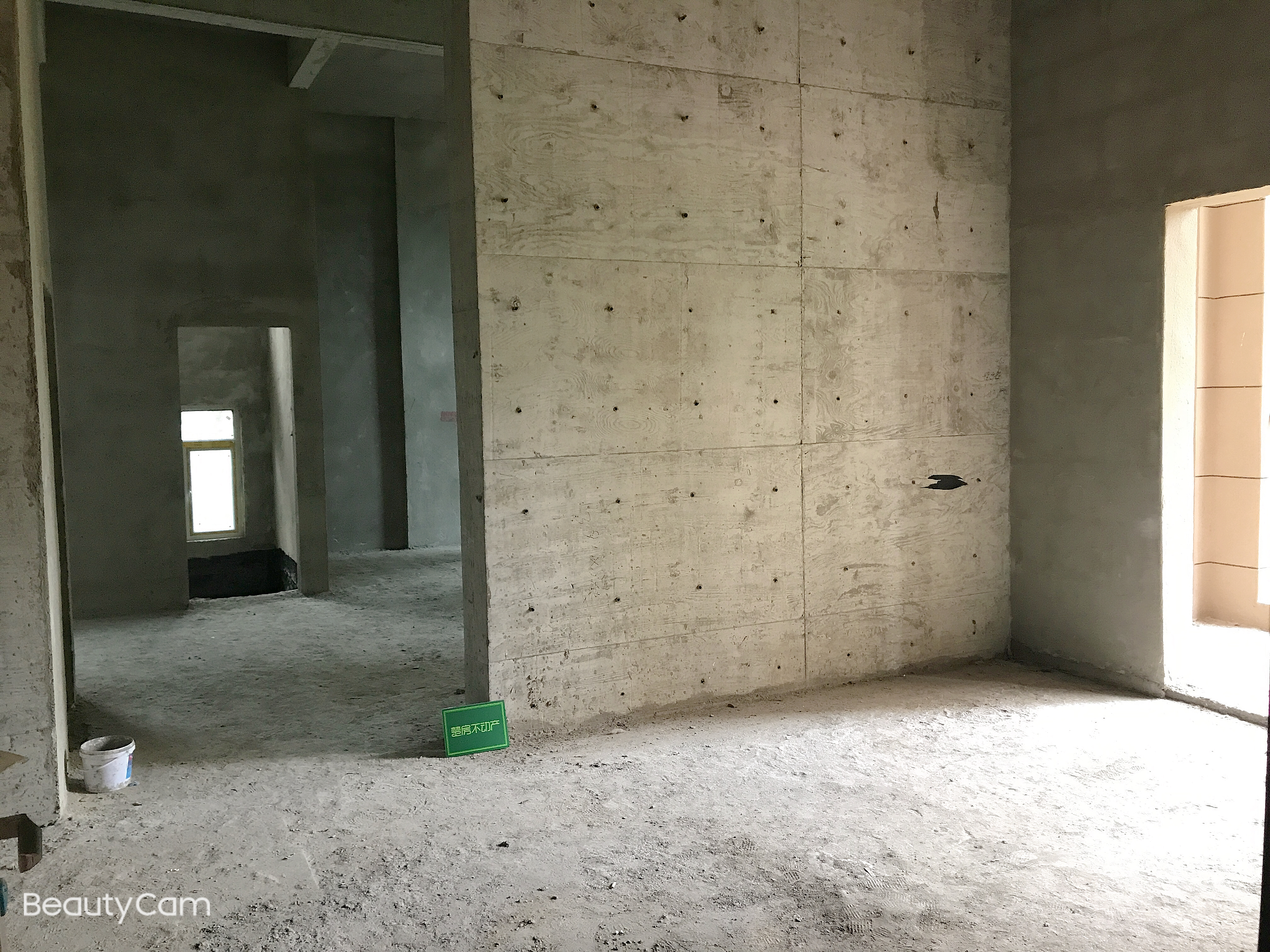 沔阳清华园复式一二楼 小区环境好 二中门口 看房方便 可做6房4厅4卫