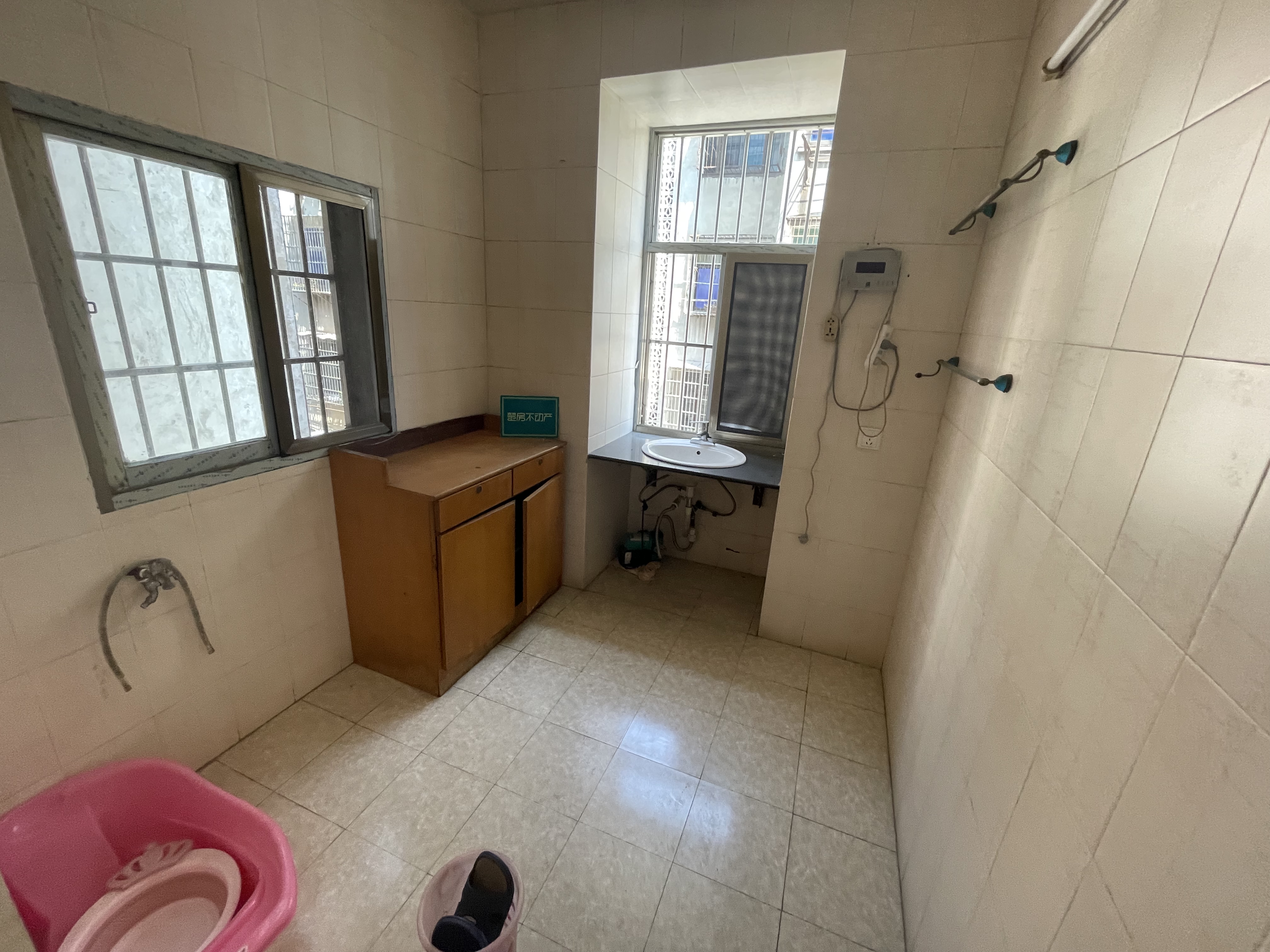 物质公司宿舍汪洲河路大平层6房步行街对面仙下河旁方便看房