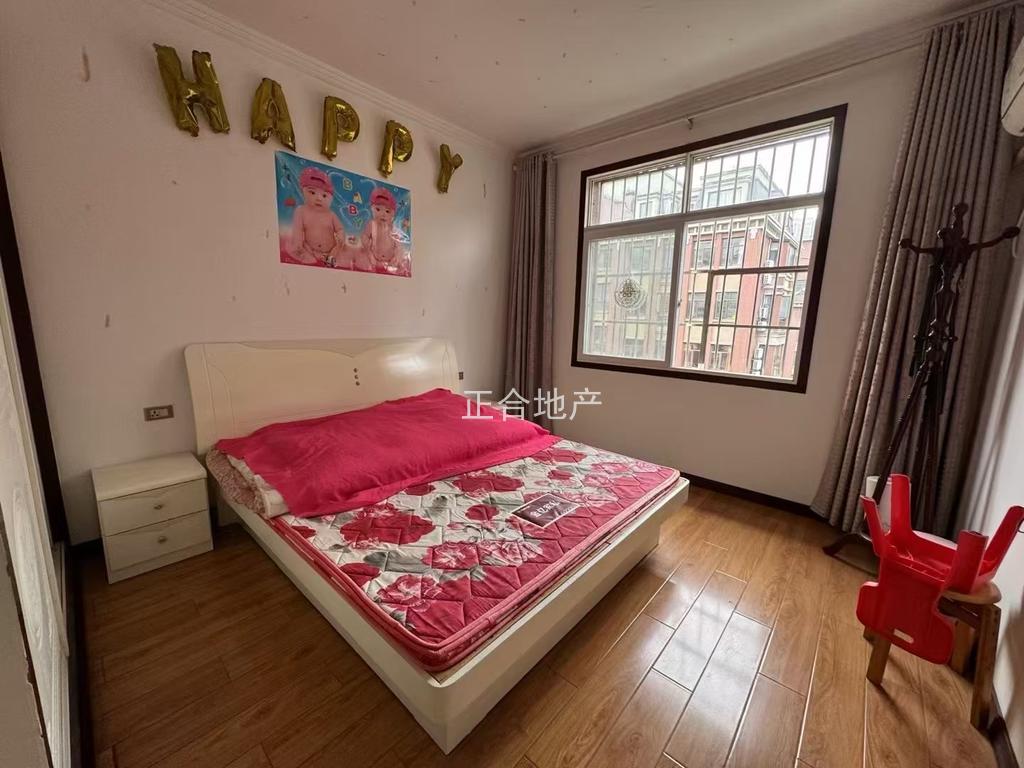 紫金城装修三房证满二电梯房手付低月供少