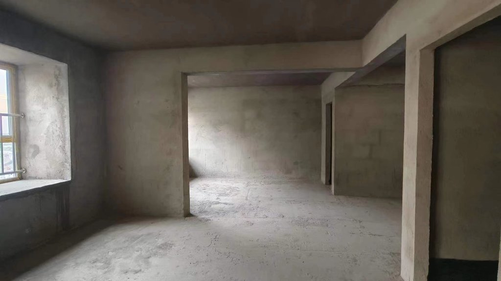 天泽园.毛坯三房.中间楼层.看房方便