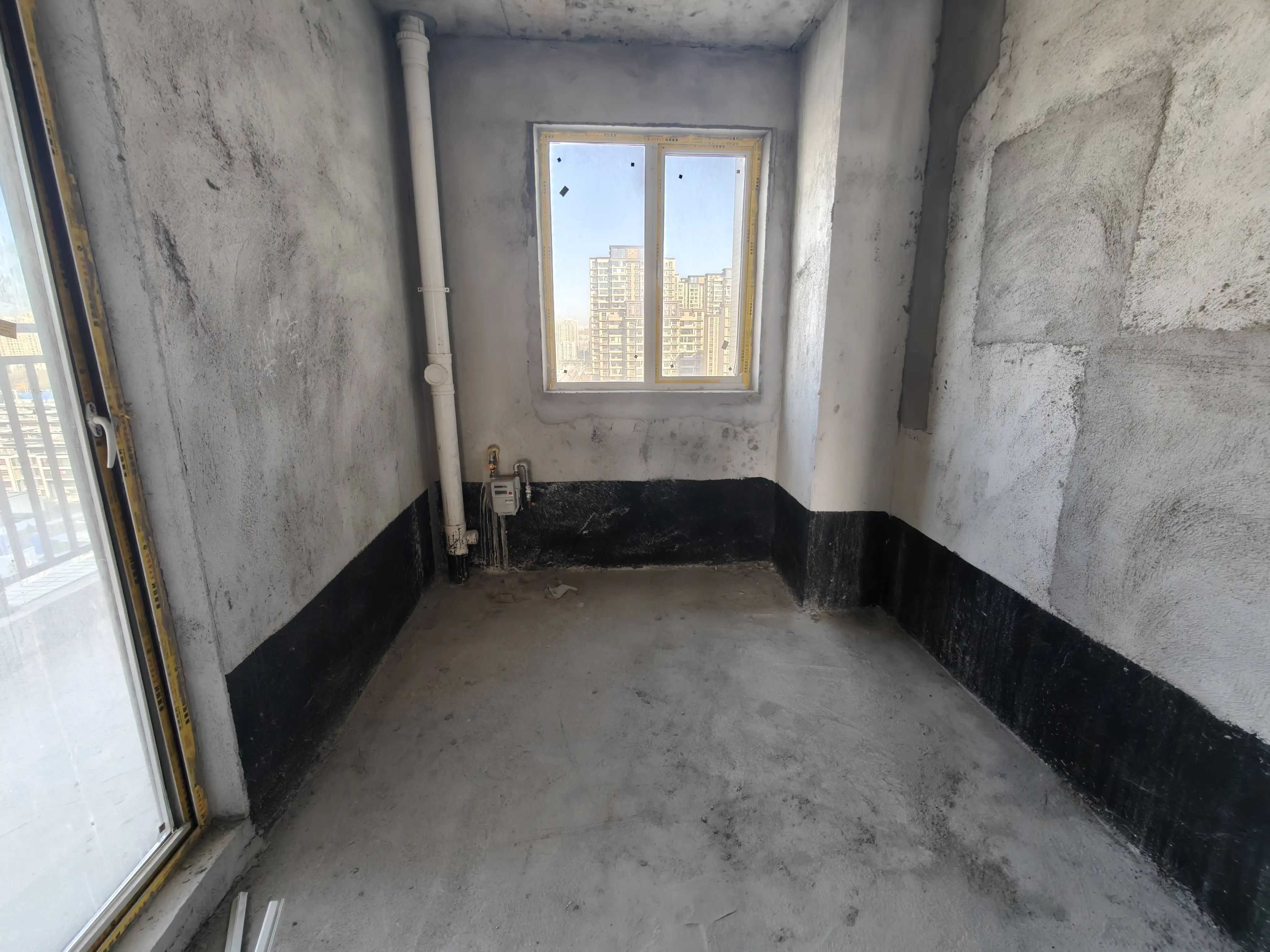 城南，新城名都，大户型边户，中间好楼层，满二，送车位