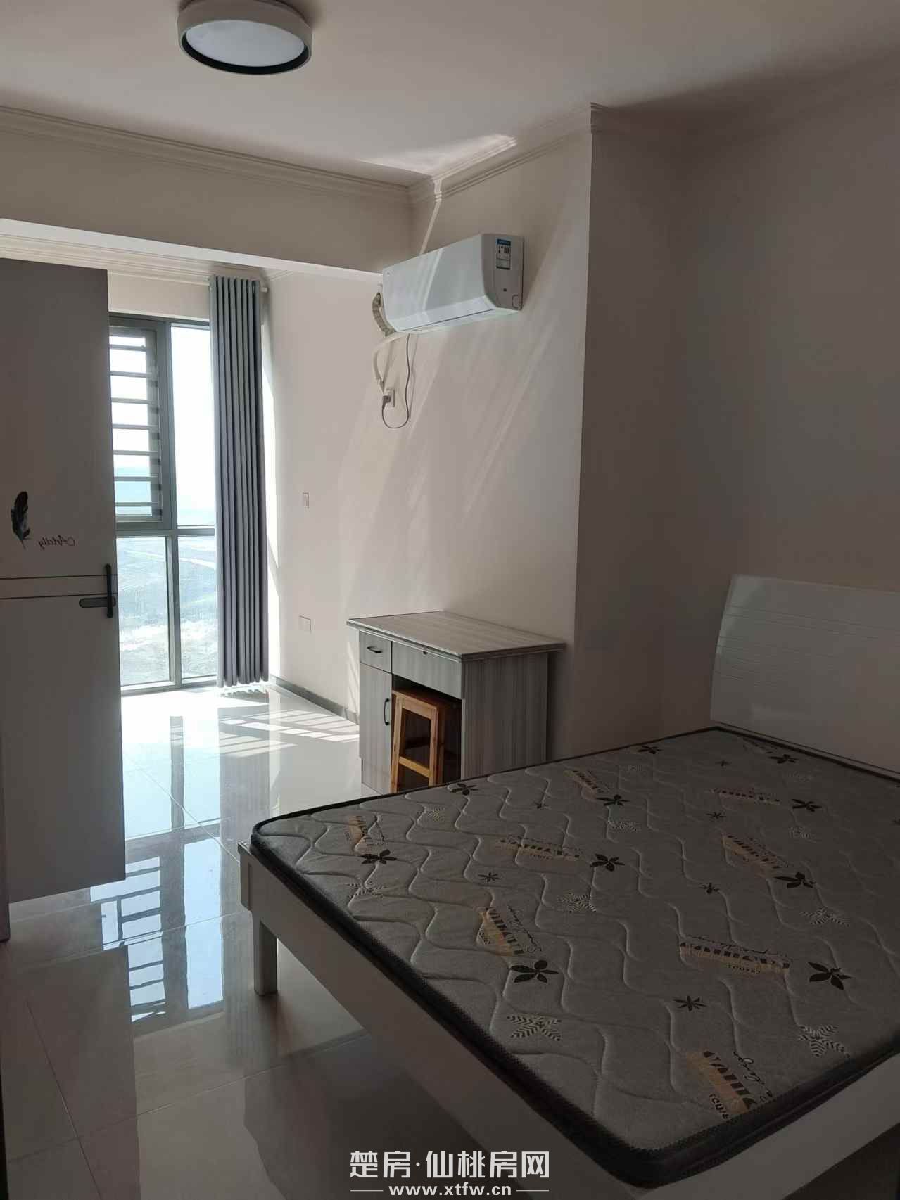 骑尾社区(高层)126平4房2卫合租整租均可，家具家电齐全，拎包即住