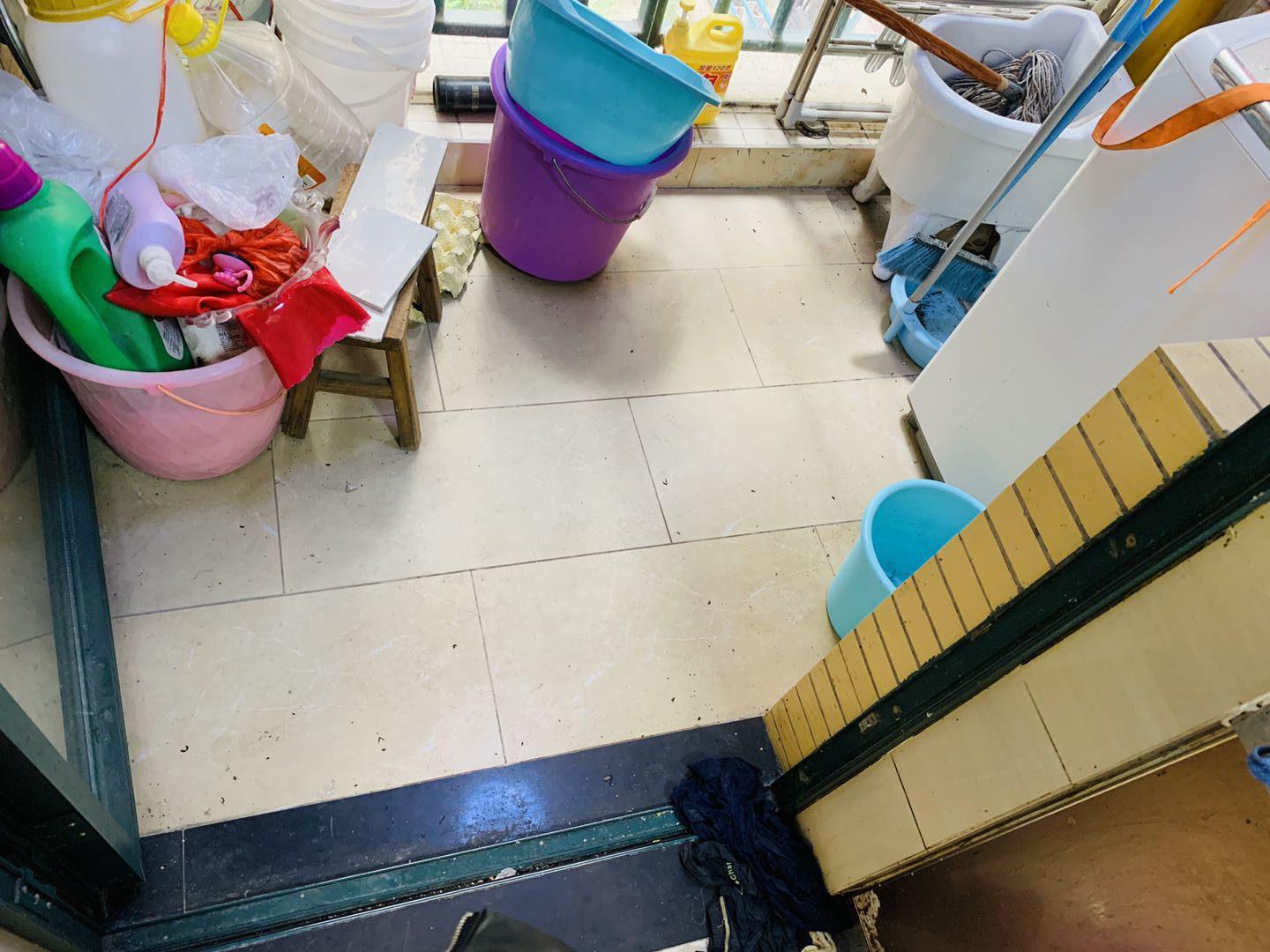 新城一号精装三房，120平，92万，满2