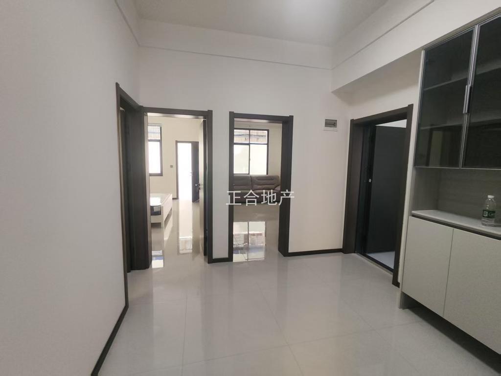 养老房，前后有院子，钱沟菜场附近1楼，三房，采光好，拼手速，可谈