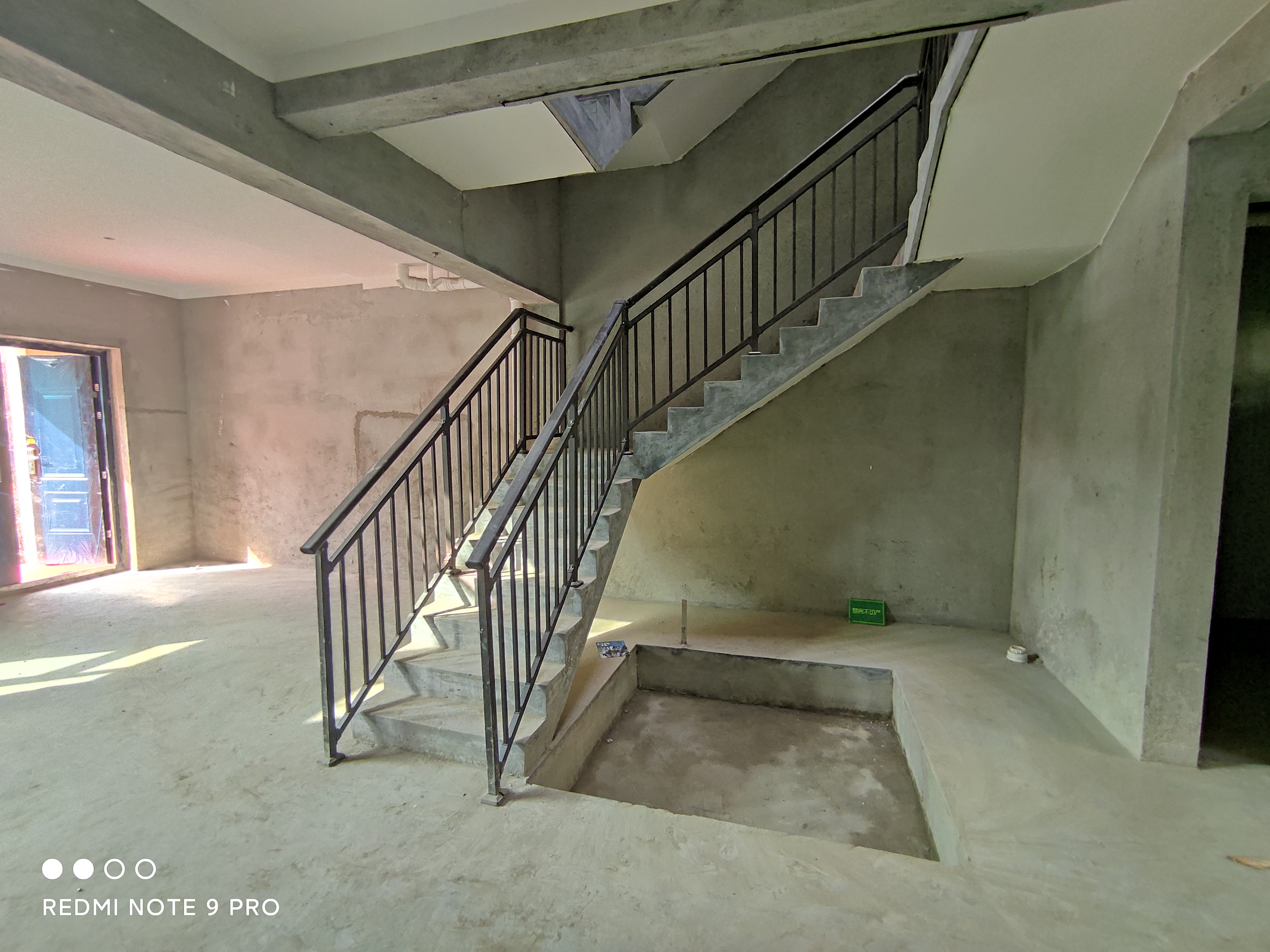 祥生观棠府连排别墅静谧舒适的环境带超大花园业主诚心保本卖为您的品质生活保驾护航