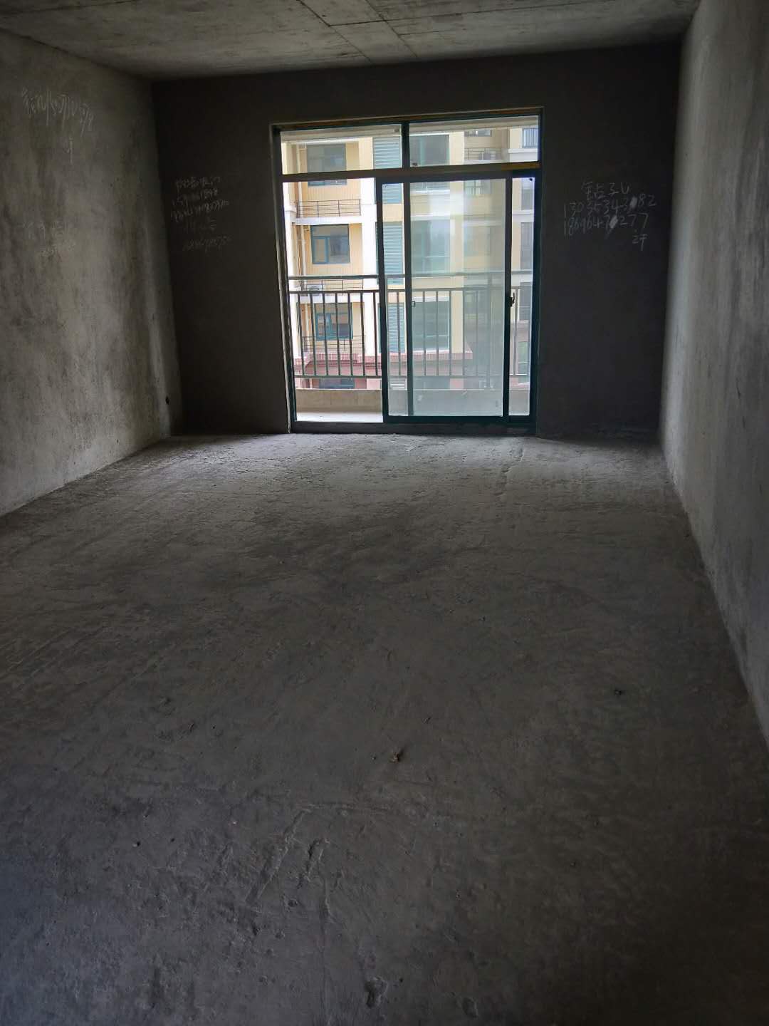 新城壹号五期毛坯现房单价5字头楼层好主业急售 看房