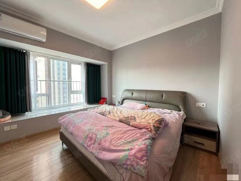 68，房东亏本急售！城南好房，碧桂园，精装卖毛坯价，精装四房，速度捡漏