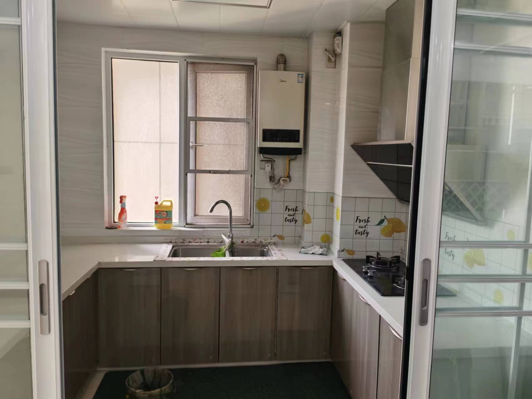 元泰未来城精装三房看房方便诚意出售