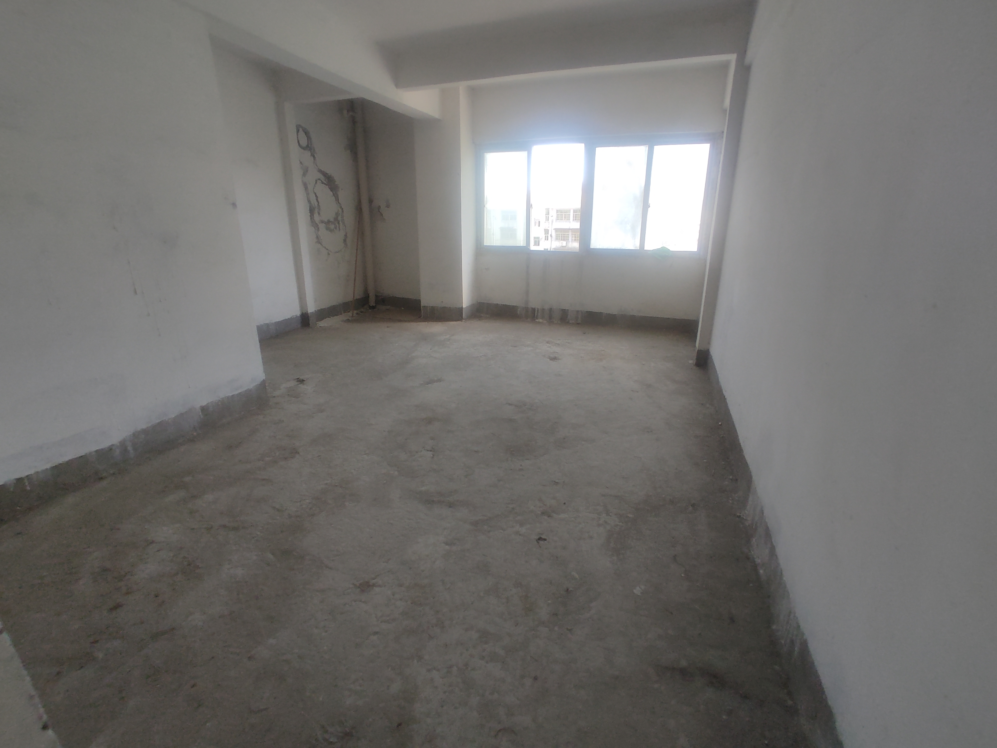 世北春花园电梯三房单嫁只要3800多车站旁出行方便老证看房方便