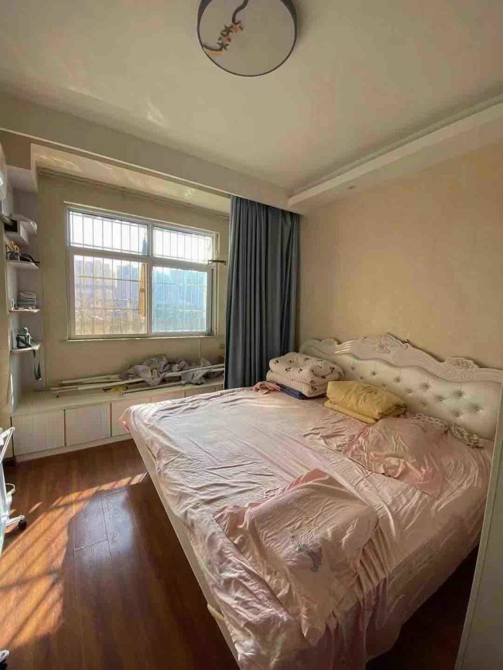 武商附近，笆篓湾小高层精装三房，证件满五，看房方便