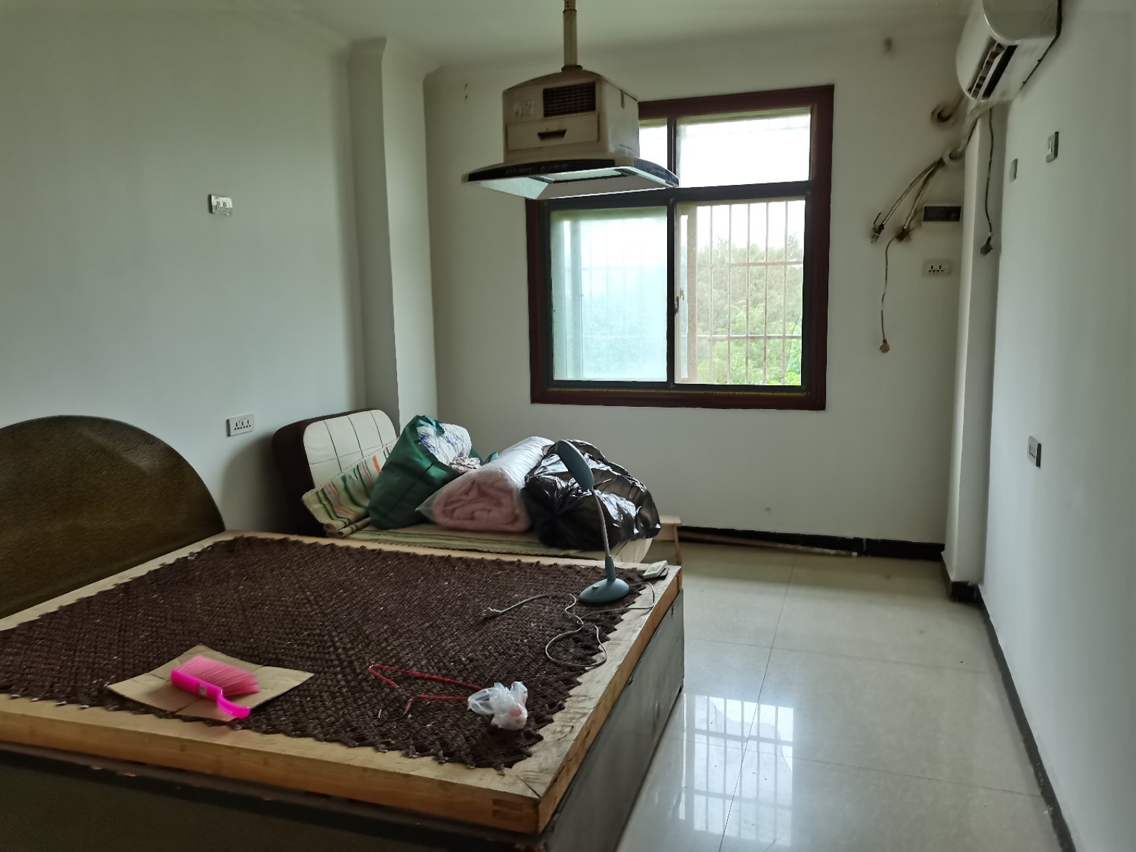 仙桃中学旁边金城馨苑