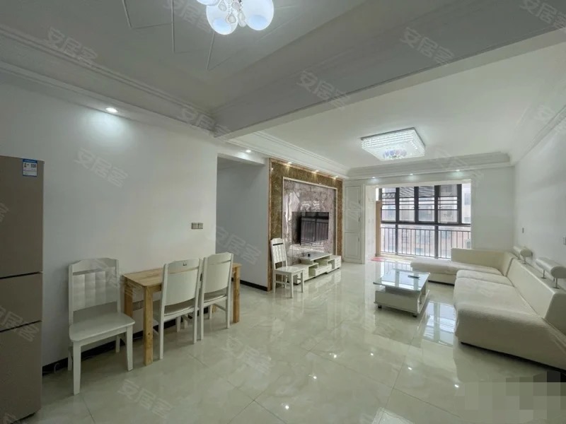 业主急售，沔阳公馆，小高层中间楼层，精装三房，​证满二，拎包直住