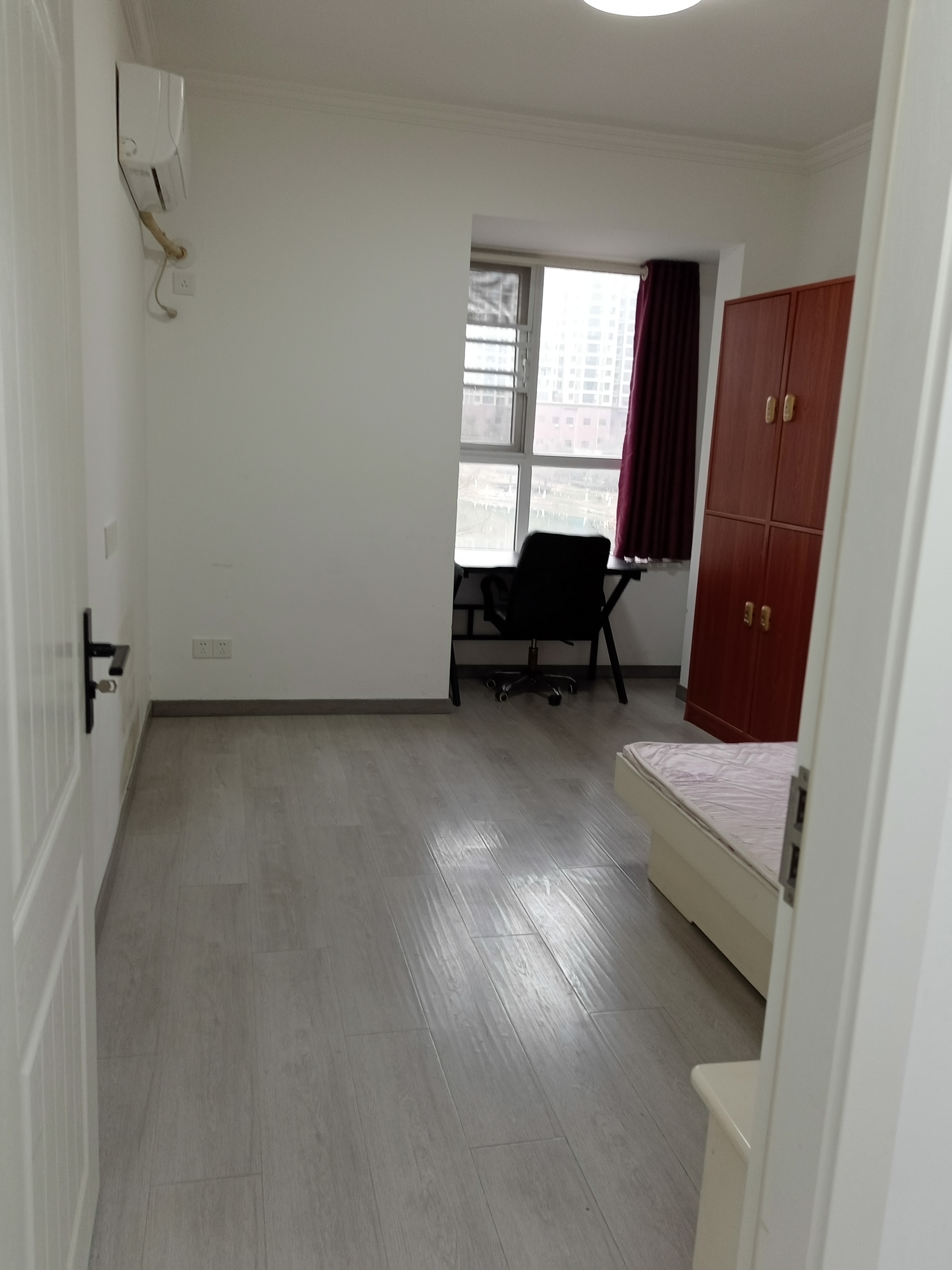 元泰租房三房两卫家电齐全价格实惠