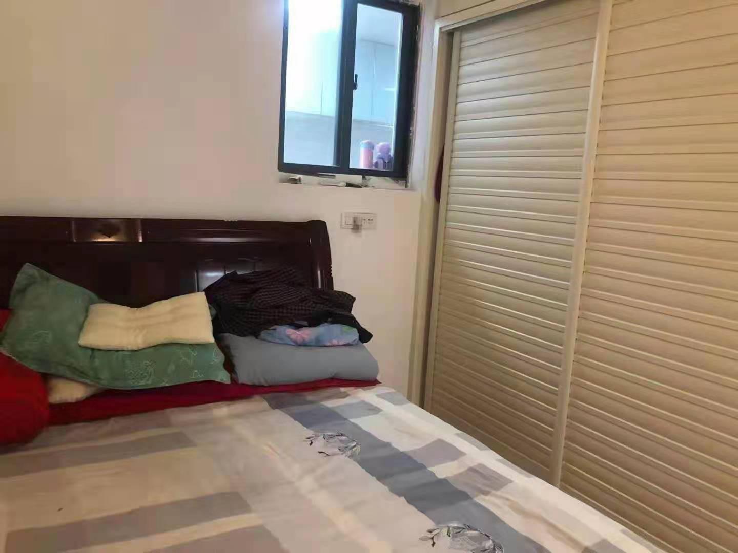 沃尔玛楼上房子85平售价56万