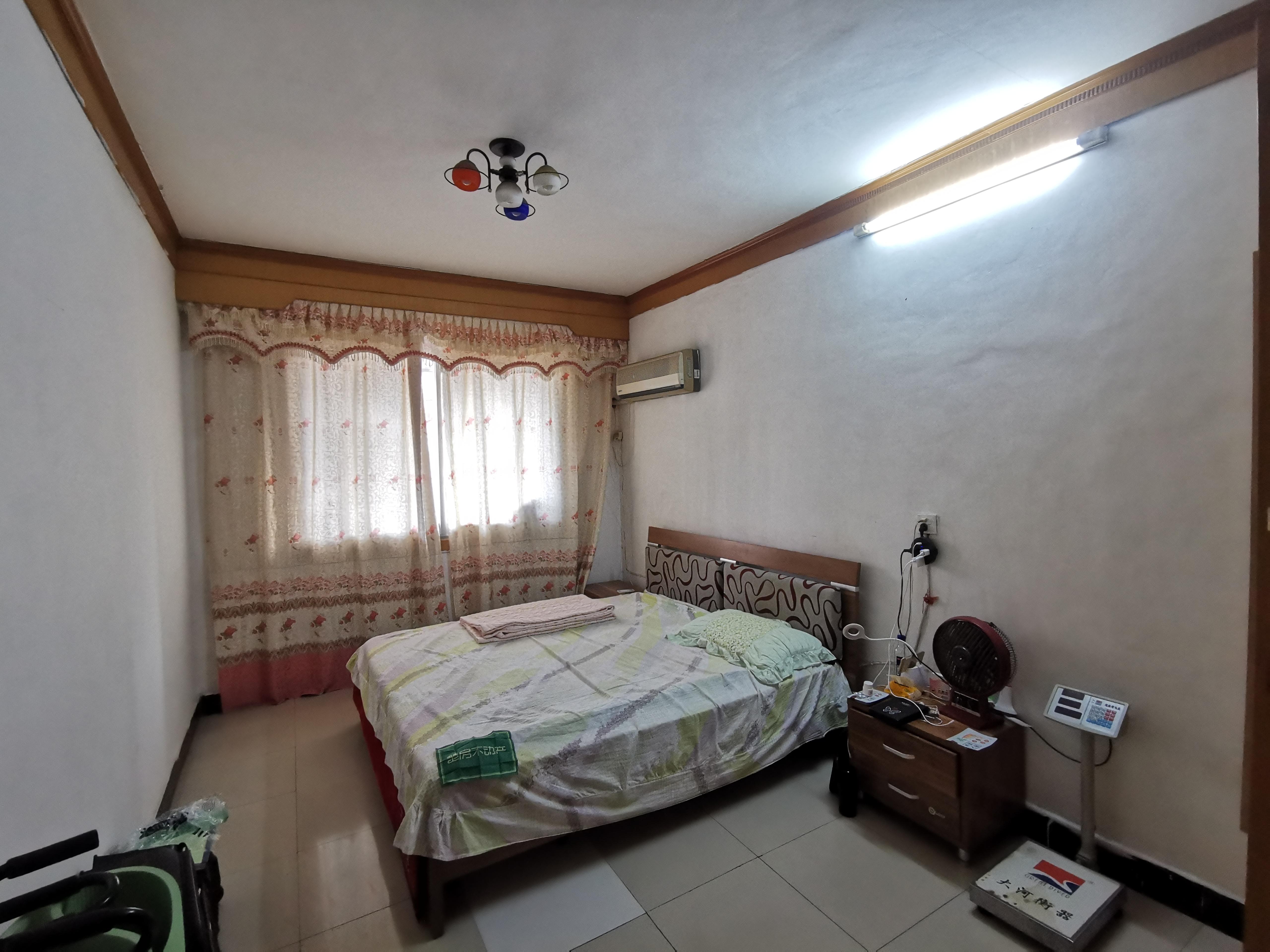 武商仙下河旁金叶大楼四房10米大阳台三房朝南诚心卖看房方便