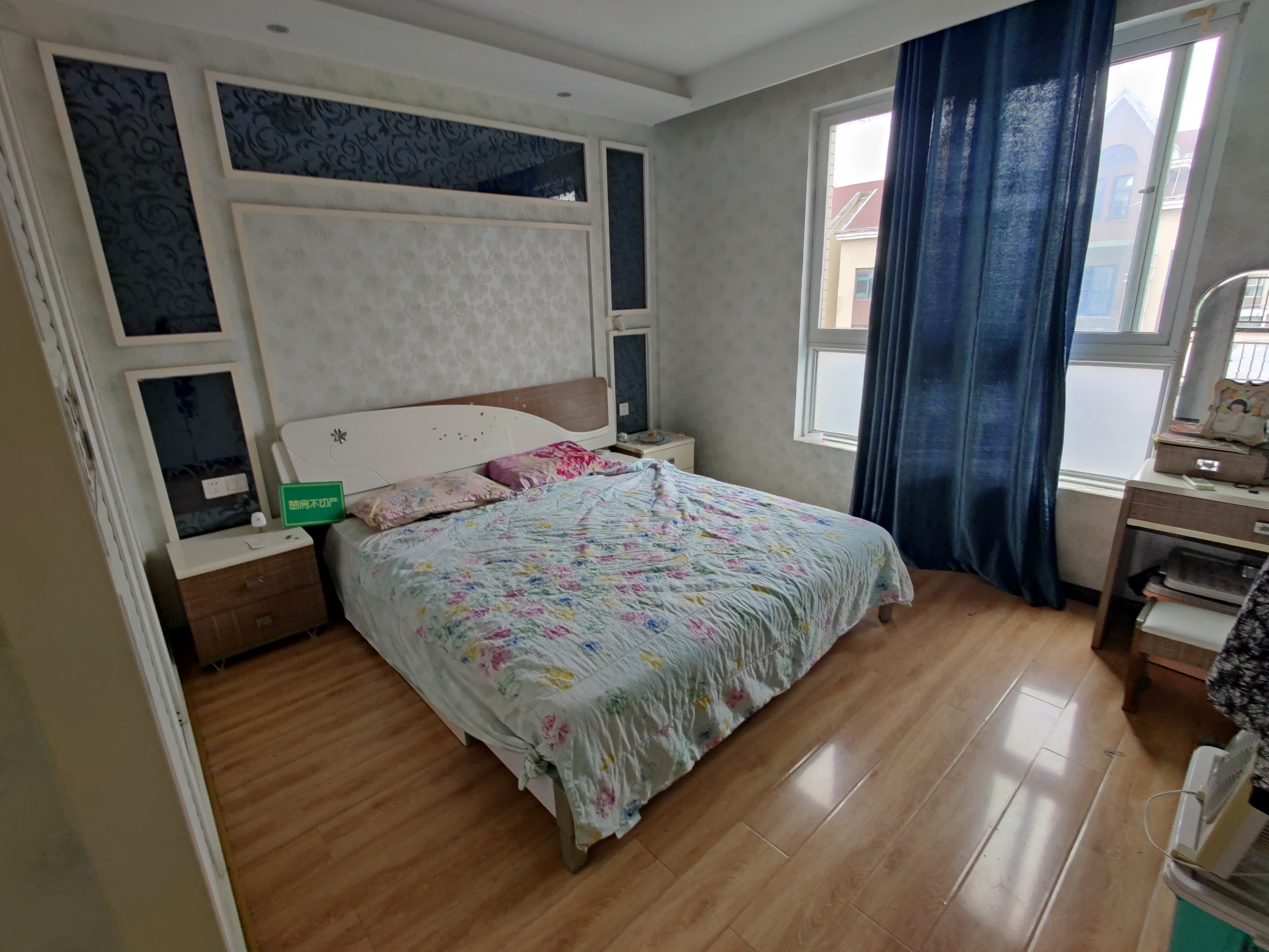 香岸华府复式楼精装修带露台南北通透看房提前联系大阳台