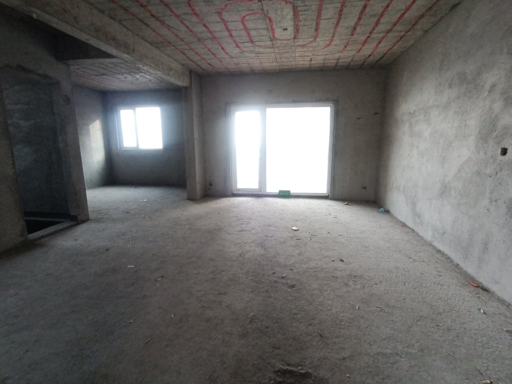 城西大盘 满庭春 毛坯供暖大三房 下楼就是雪校