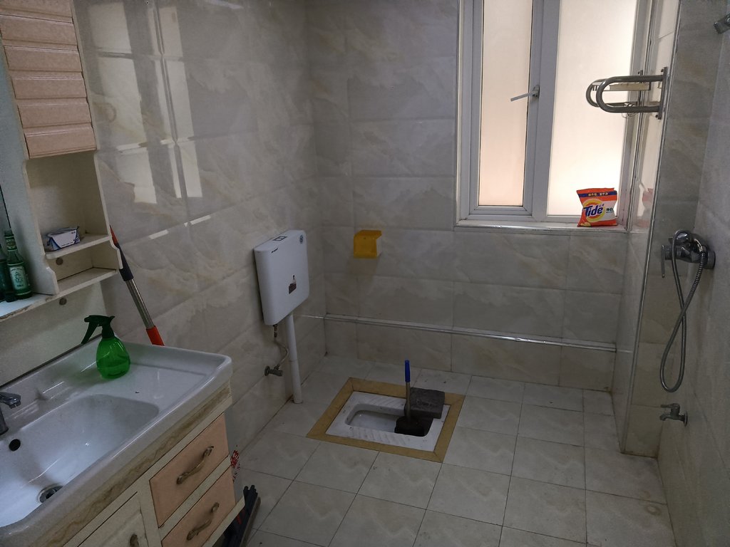 森林国际读书方便精装三房带露台但嫁5700看房方便拎包入住手慢无