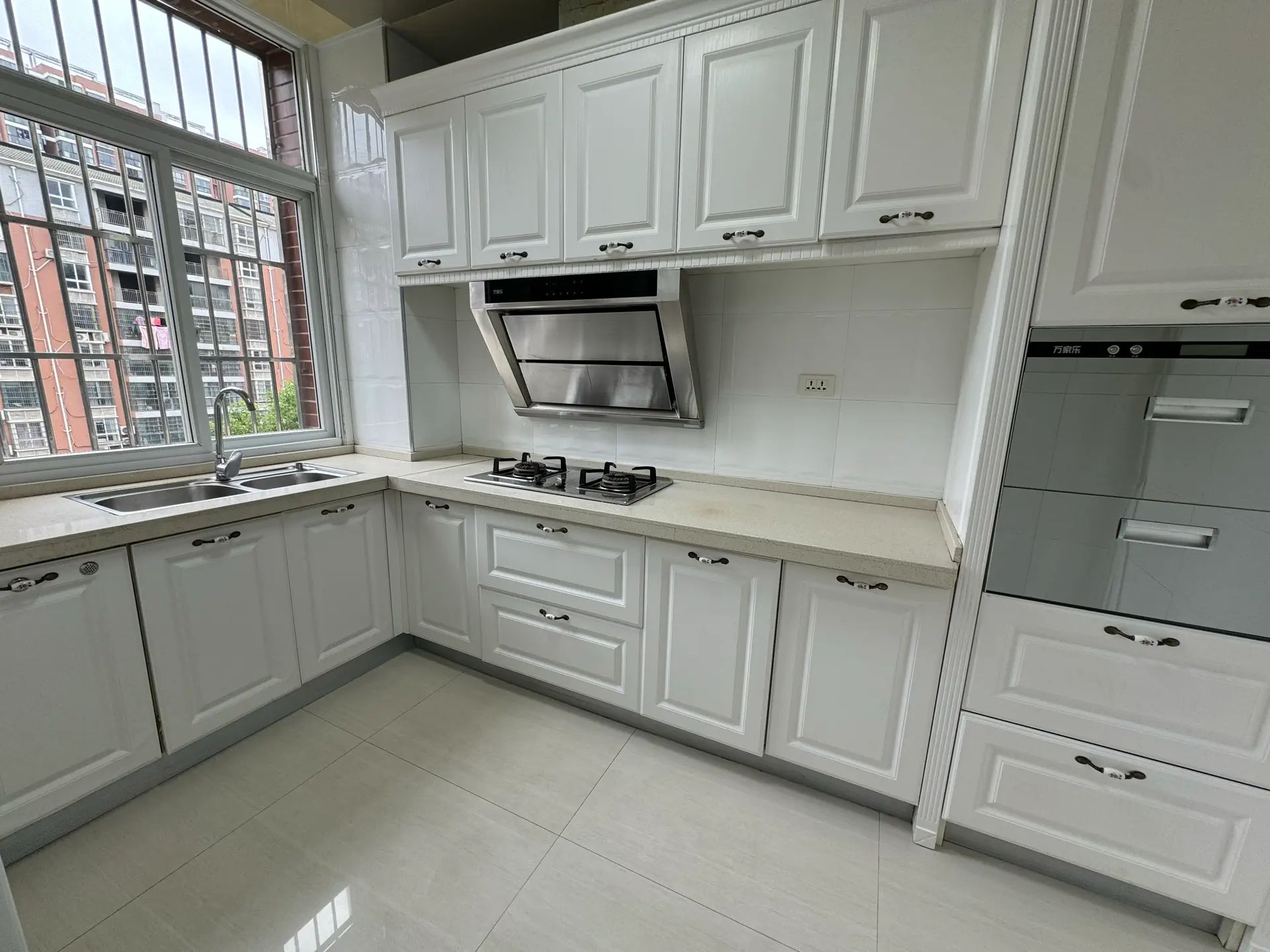 城南，花园洋房，紫金城，精装大三房122.6平，58万，