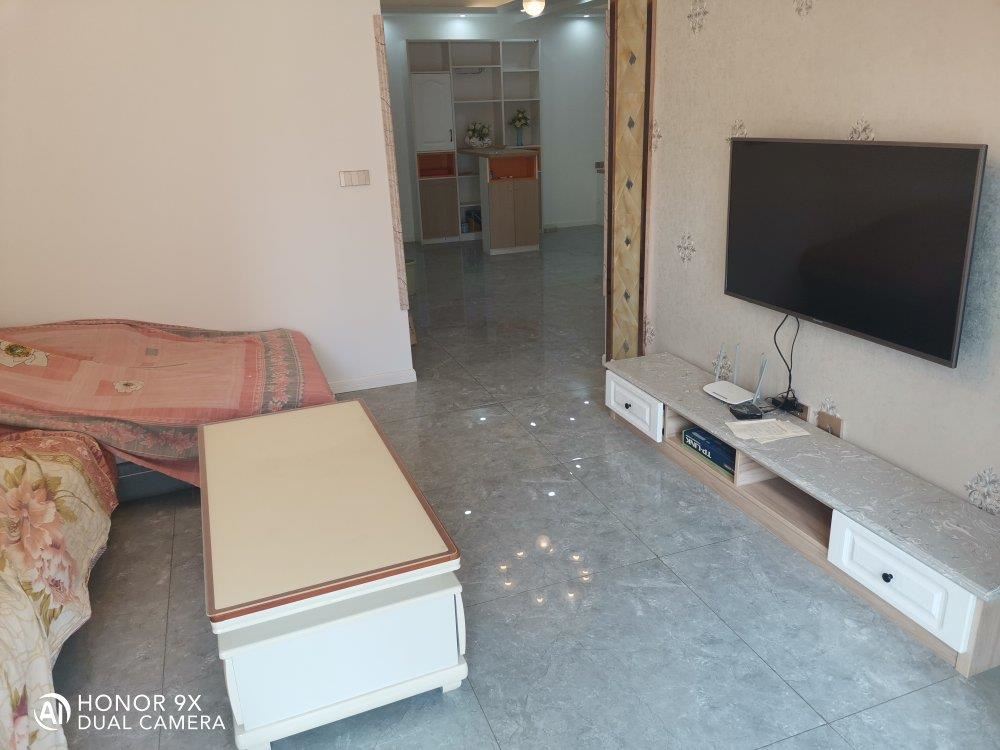 满庭春全新精装大2房未住过现诚心出售证满两年可贷款