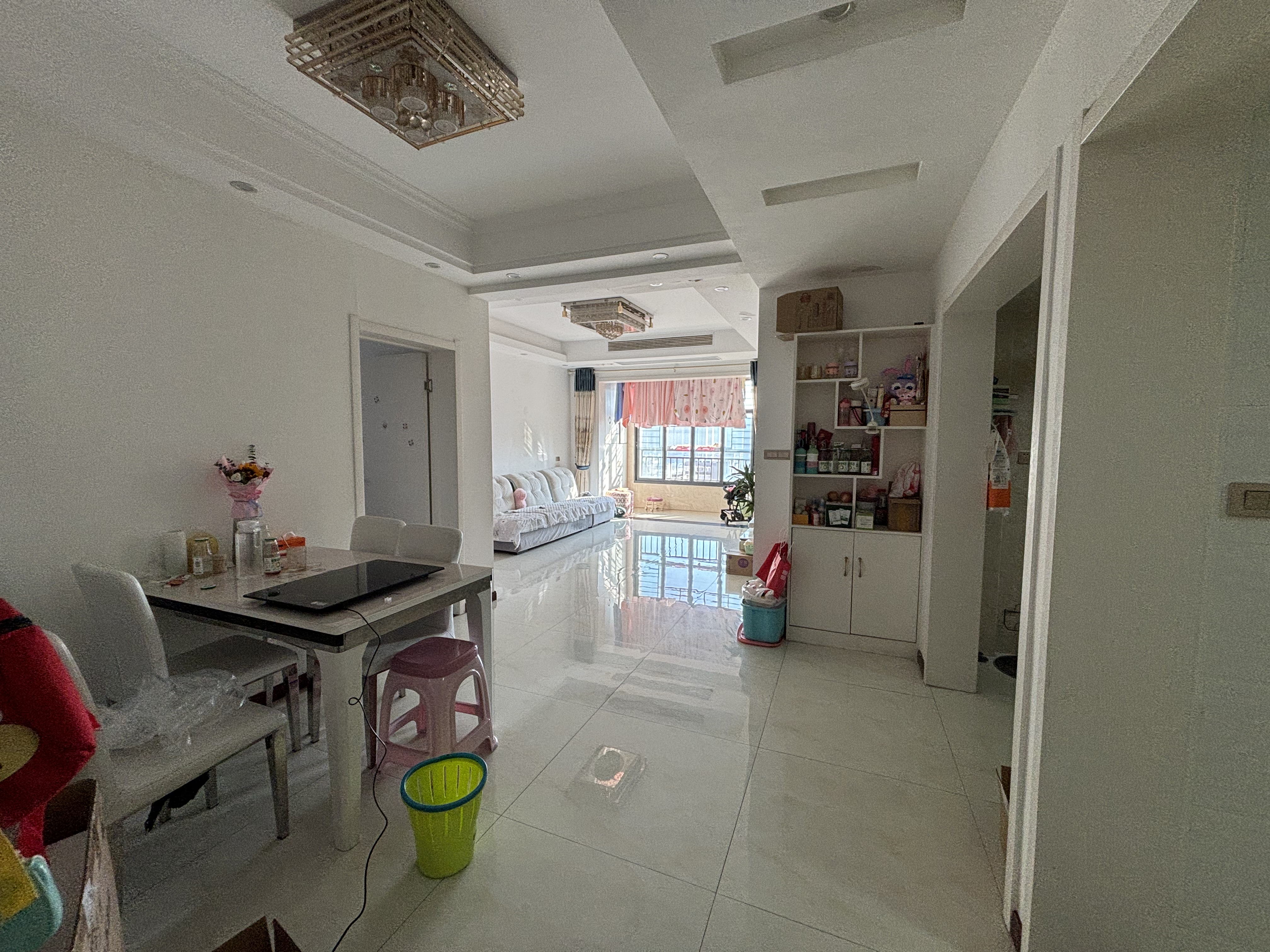 元泰未来城.精装大两房.中间楼层.看房方便