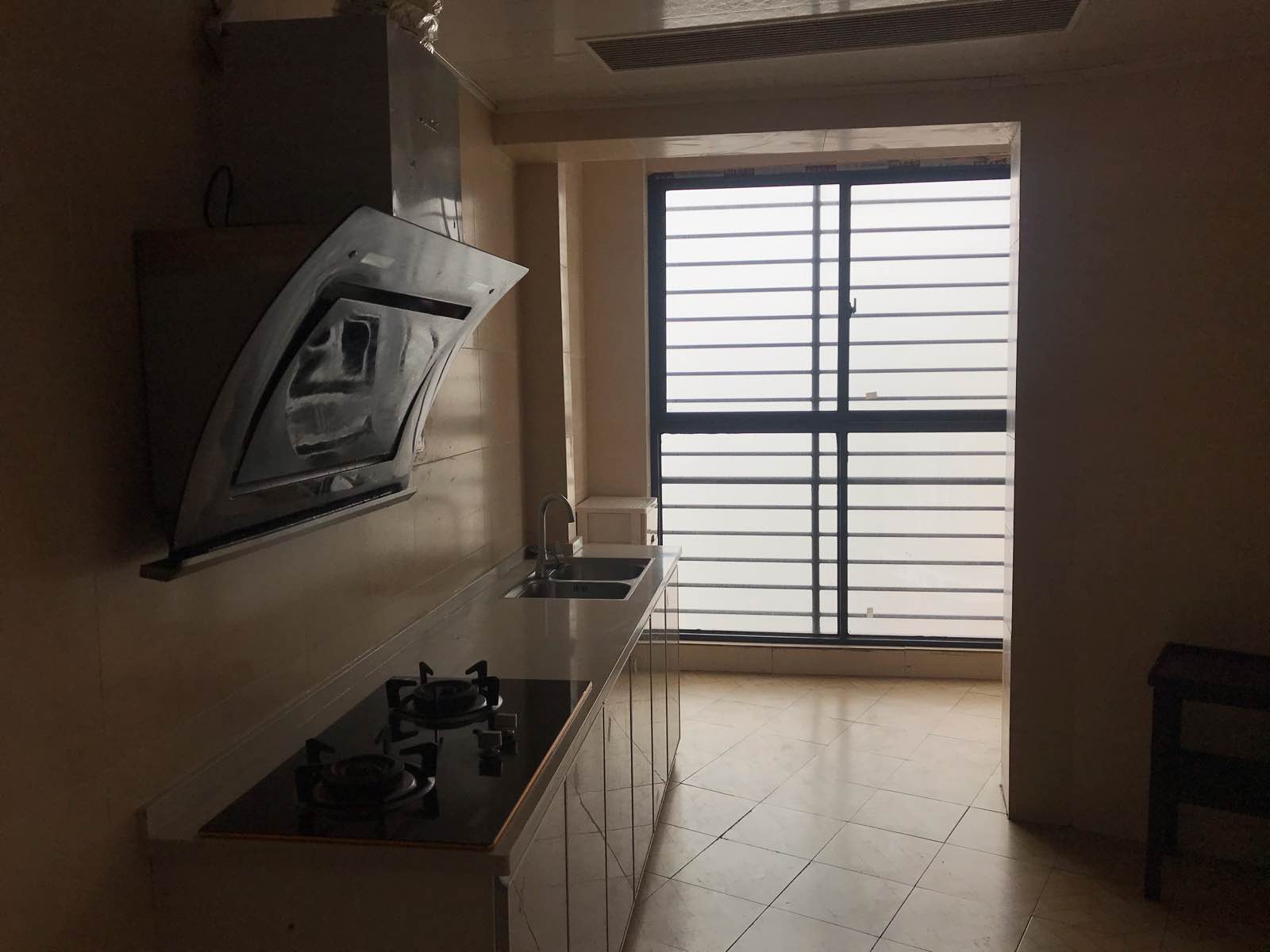 凯宾斯国际大酒店精装2房诚心出售