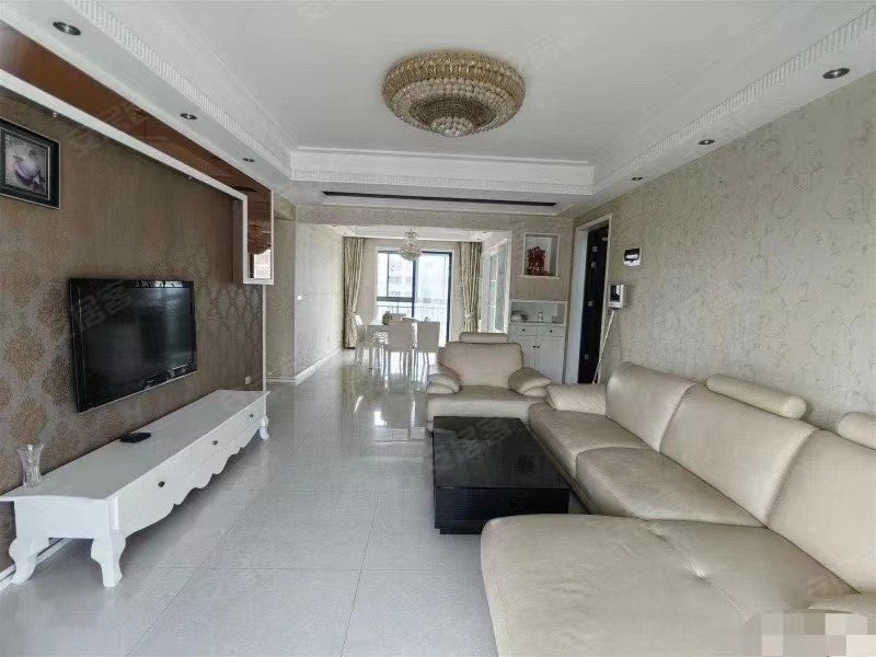 房东急售，德政金园，精装大3房，单价3450 ，南北双阳台 ，采光视野好