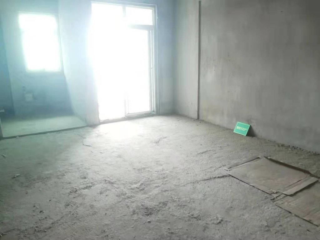 一中对面漫城林语小公寓！出租自住都可以！