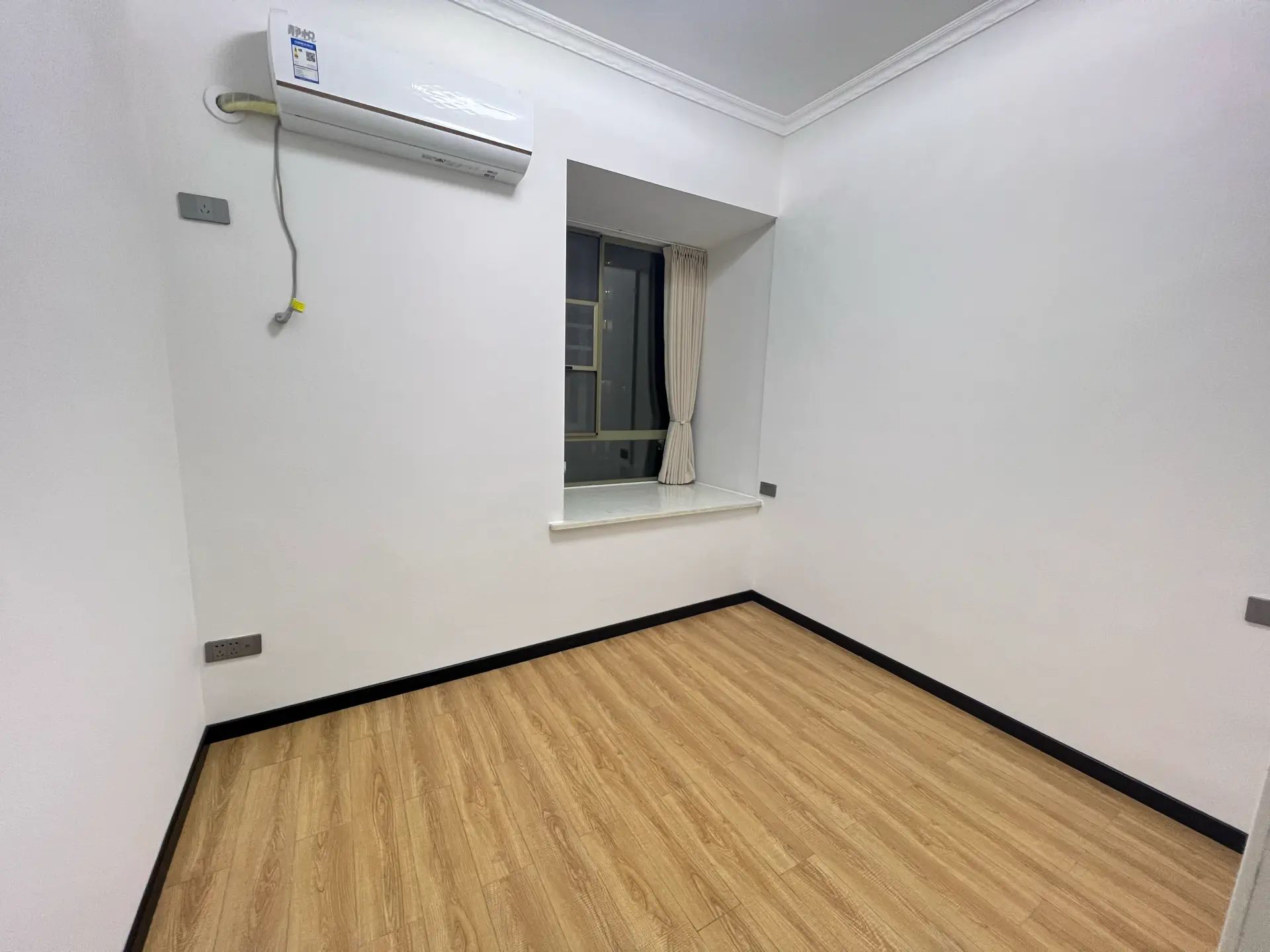 捡漏，城南，南国明珠，人车分流，精装三房，单价5200，满五，元泰三中