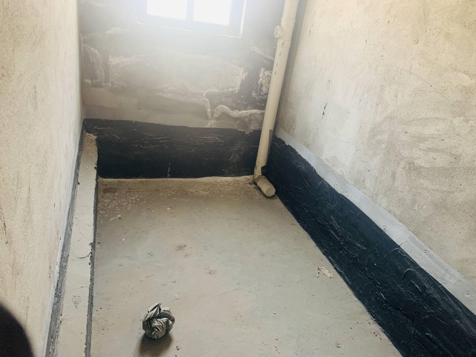 汉江大桥旁，御江华府，一梯两户洋房，电梯好楼层。