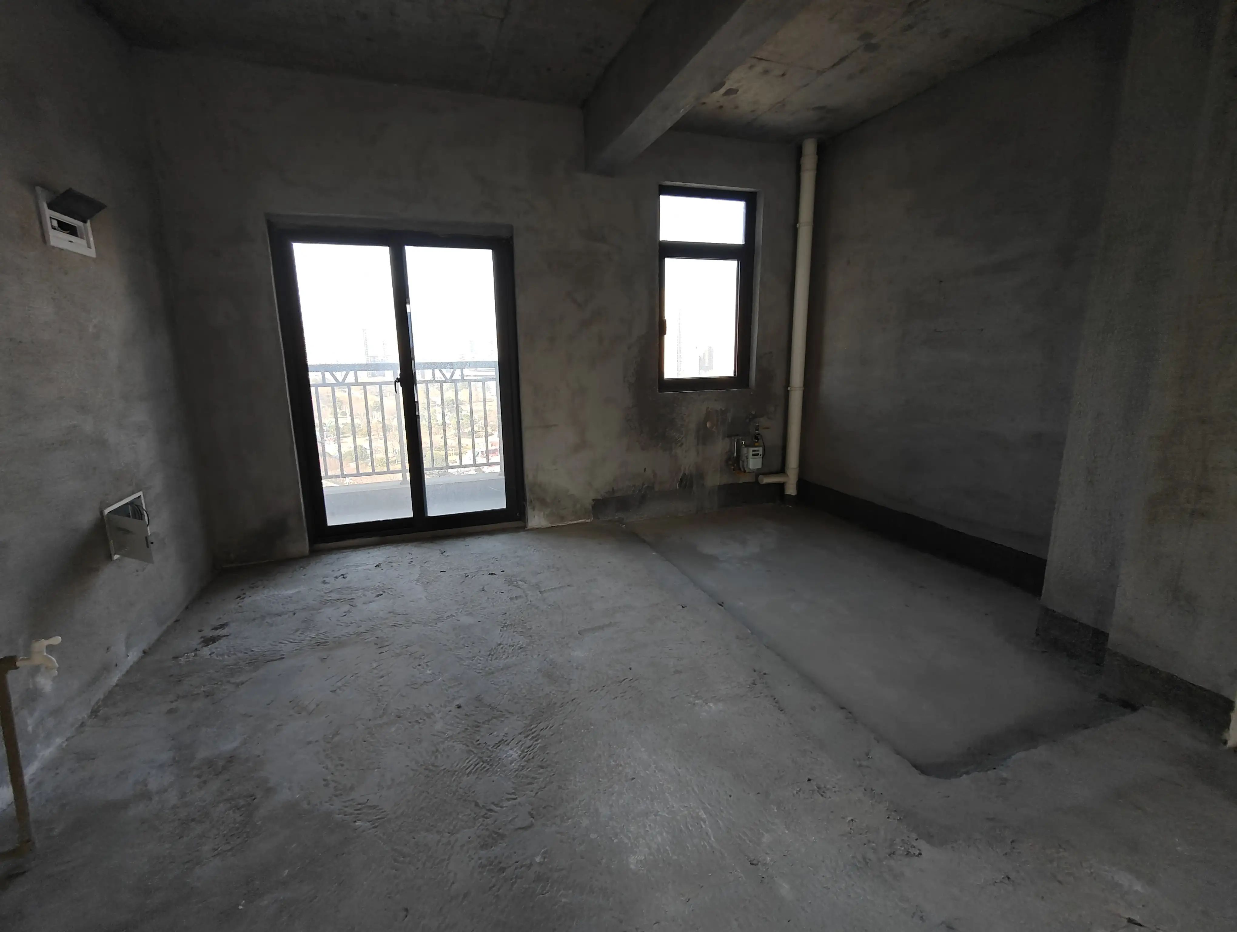 望府，小高层，‮梯一‬一户，‮楼好‬层，‮型户‬方正，中间楼层