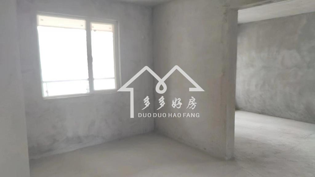 好房推荐，蓝天白云BMW，典范之作，南北通透，中间楼层