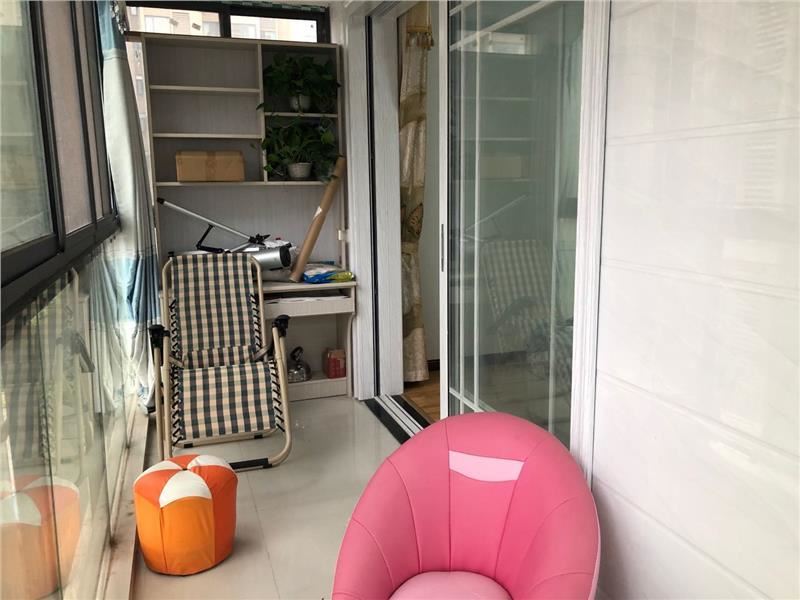 城南新三中旁精装电梯房拎包即住 就在家门口