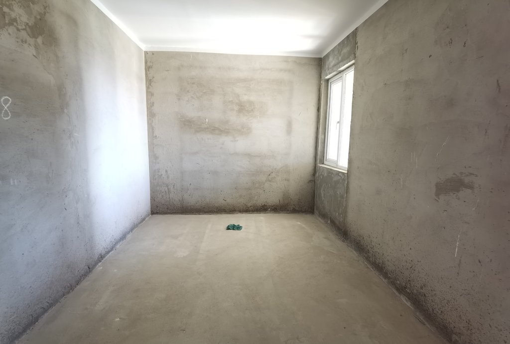 森林国际毛坯小三房户型方正方便看房业主诚心出售