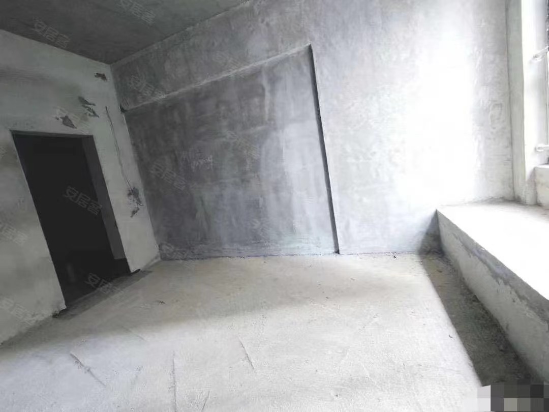 21，亏本出，领秀城品质楼盘，单价5100，人车分流，满二，诚心出售