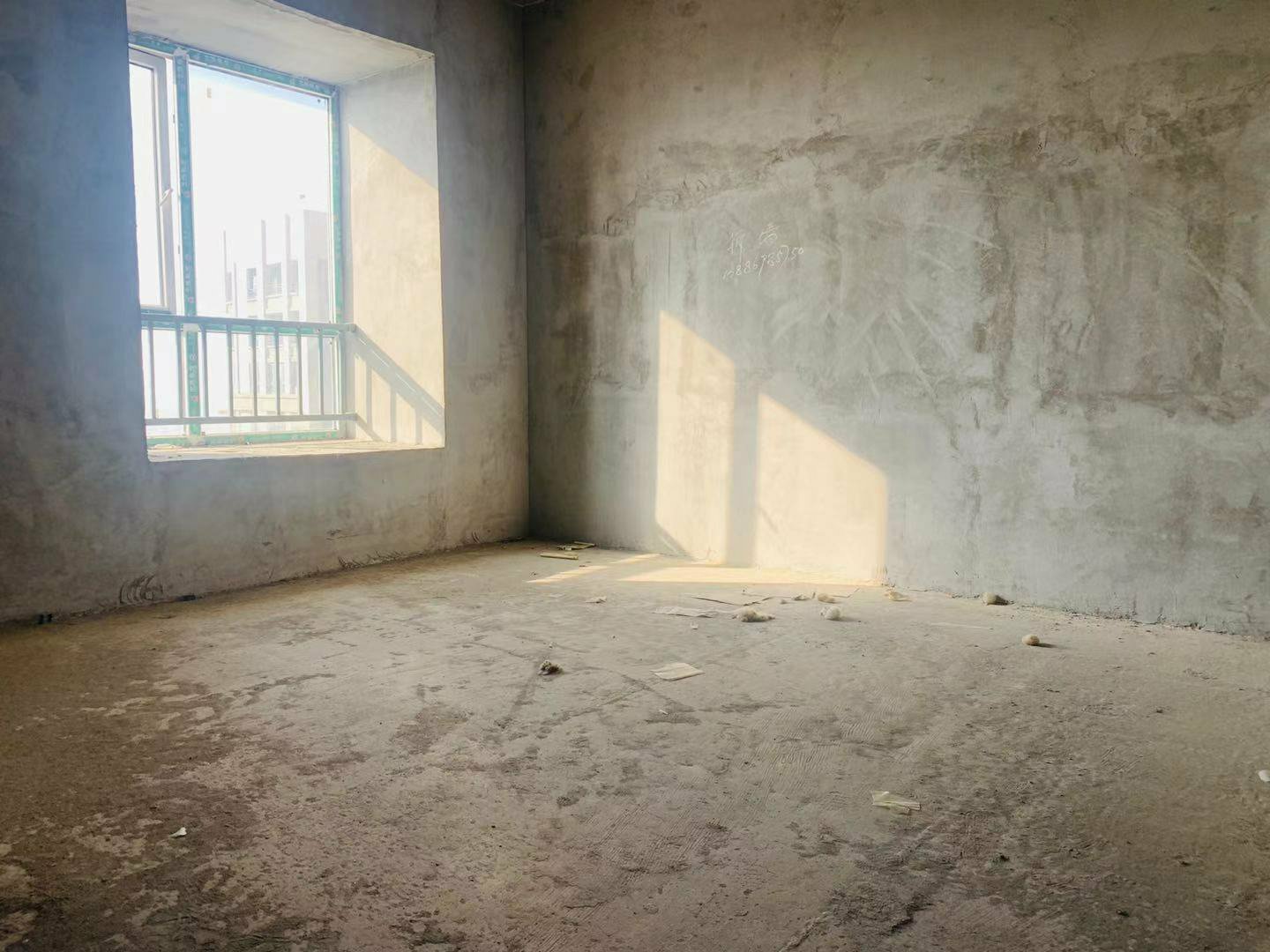 元泰未来城：新三中旁好楼层：好户型：采光超好