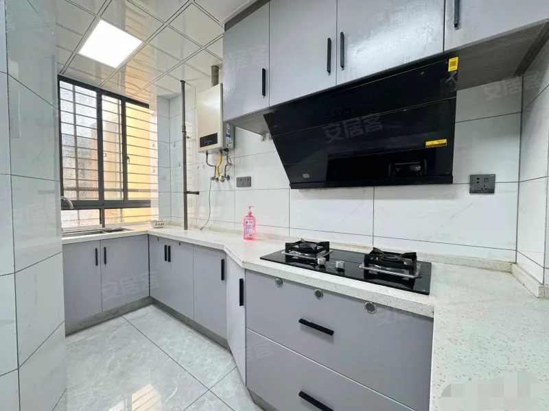 城南，现代‮珠明‬新城，精装大二房，电梯洋房，好楼层，急售