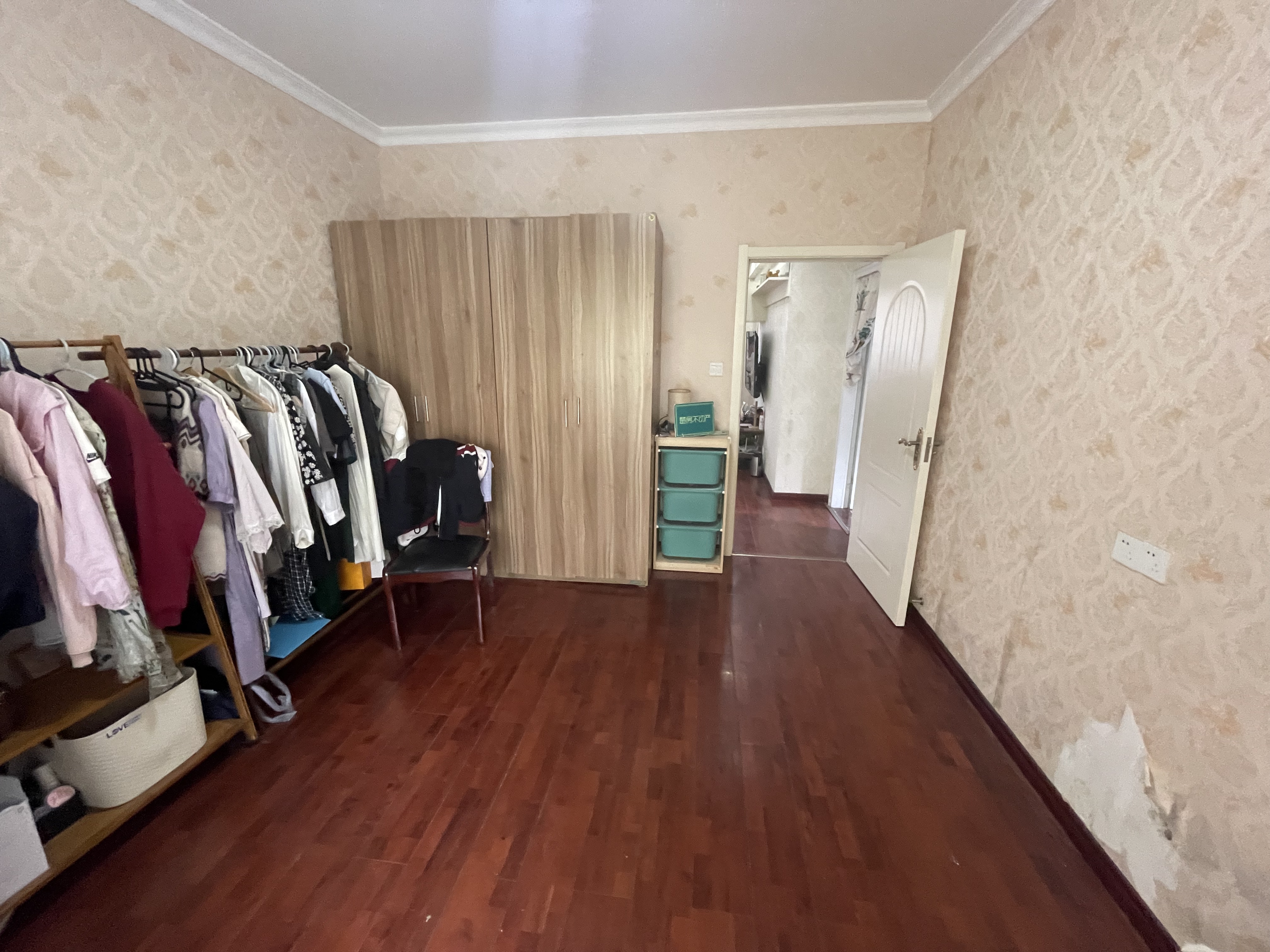 鸿昇现代城三房带大露台私人露台带装修妇幼对门