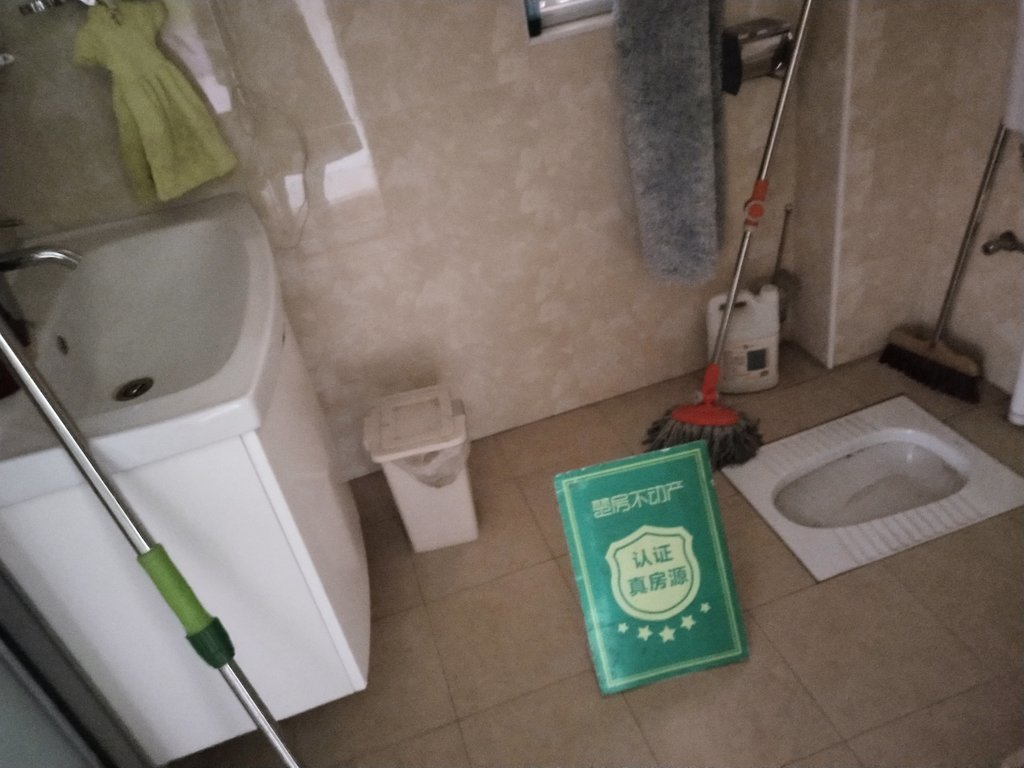 城南沔阳公馆步梯精装大三房楼层好业主诚意出售